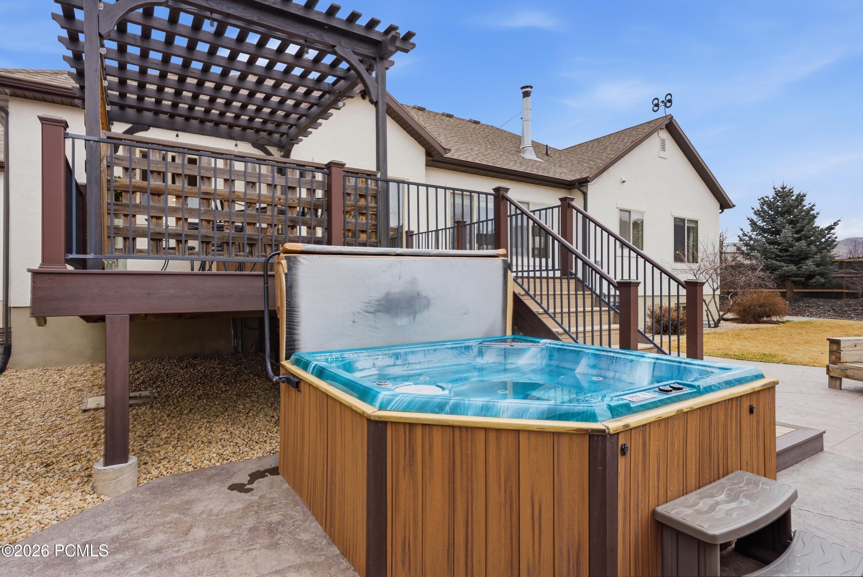 210 E Huckleberry Lane