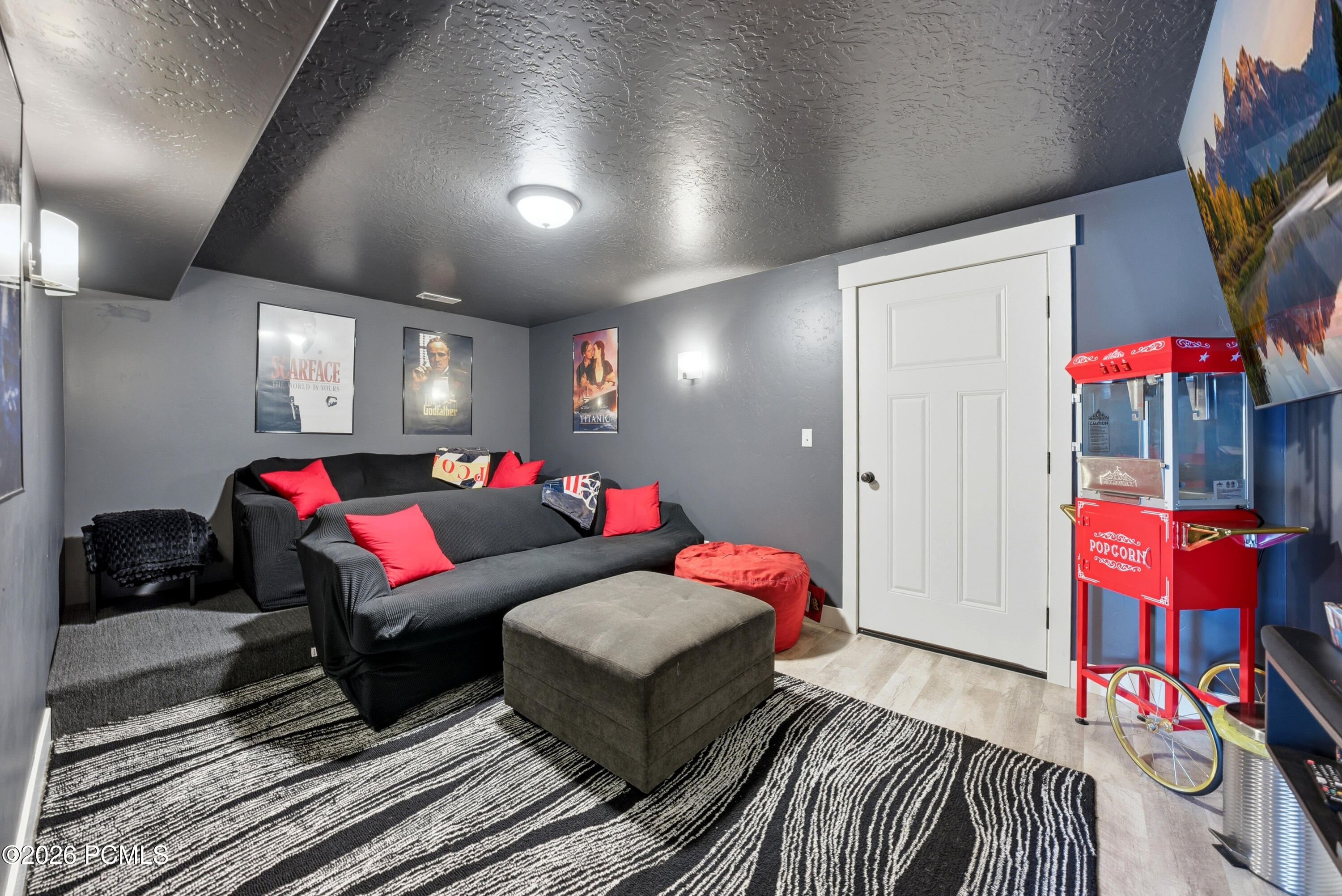 210 E Huckleberry Lane