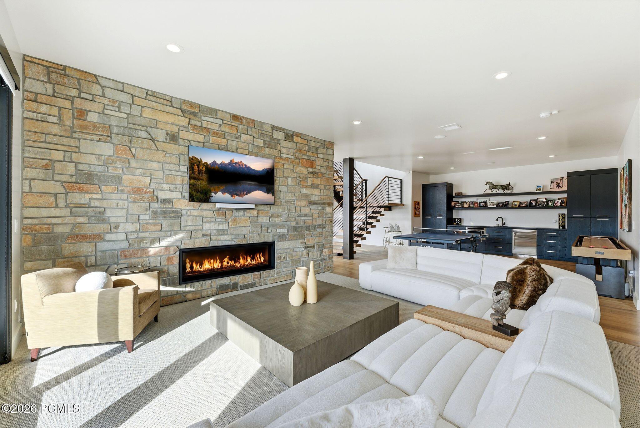 12260 N Deer Mountain Boulevard