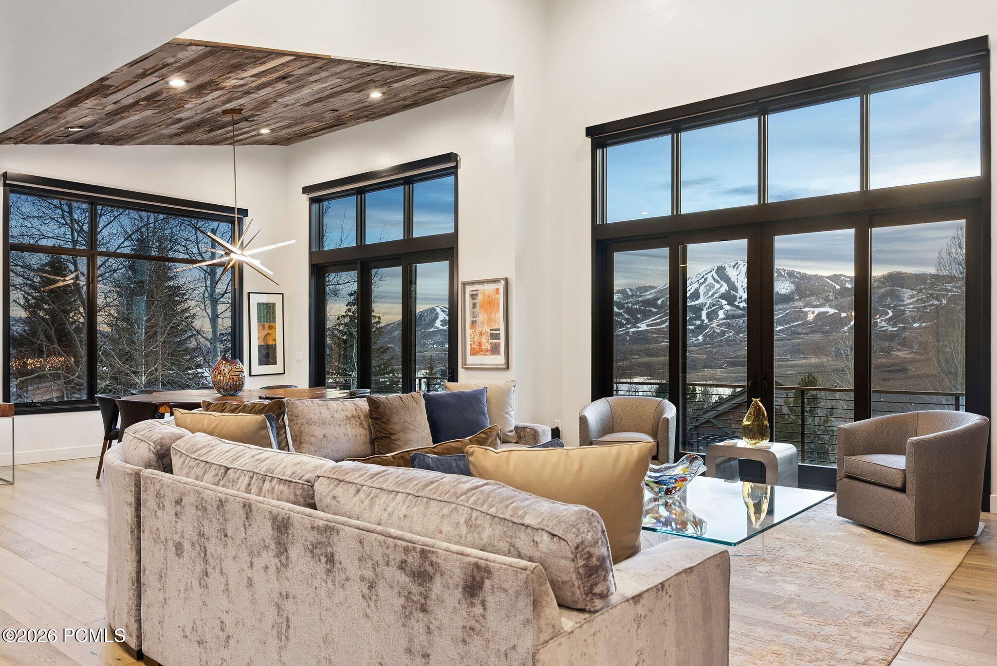 12260 N Deer Mountain Boulevard