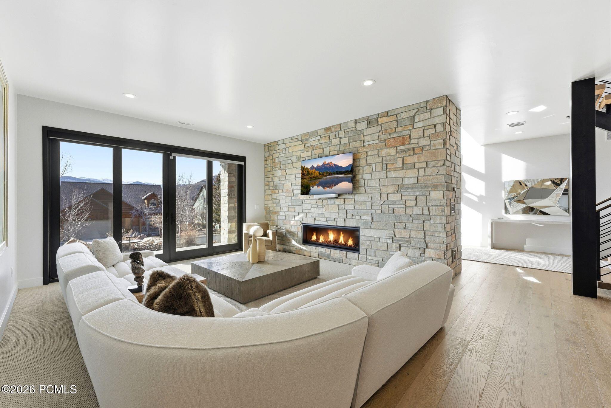 12260 N Deer Mountain Boulevard