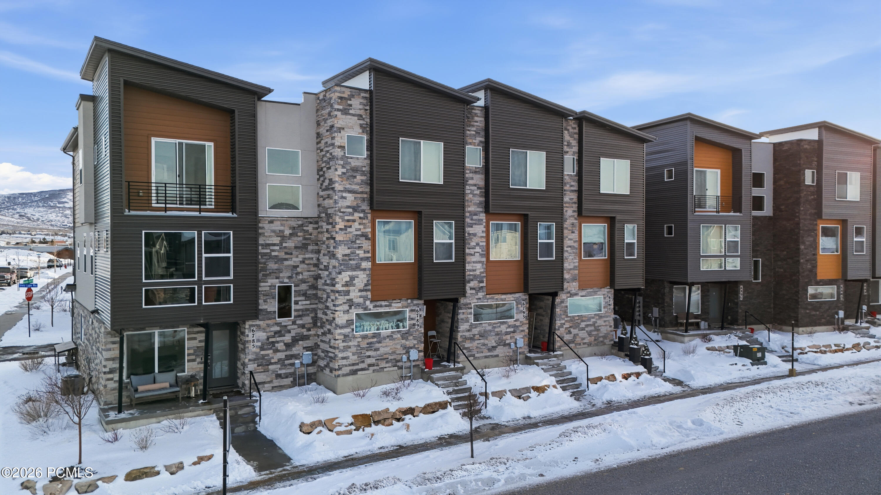 6785 N Silver Creek Drive