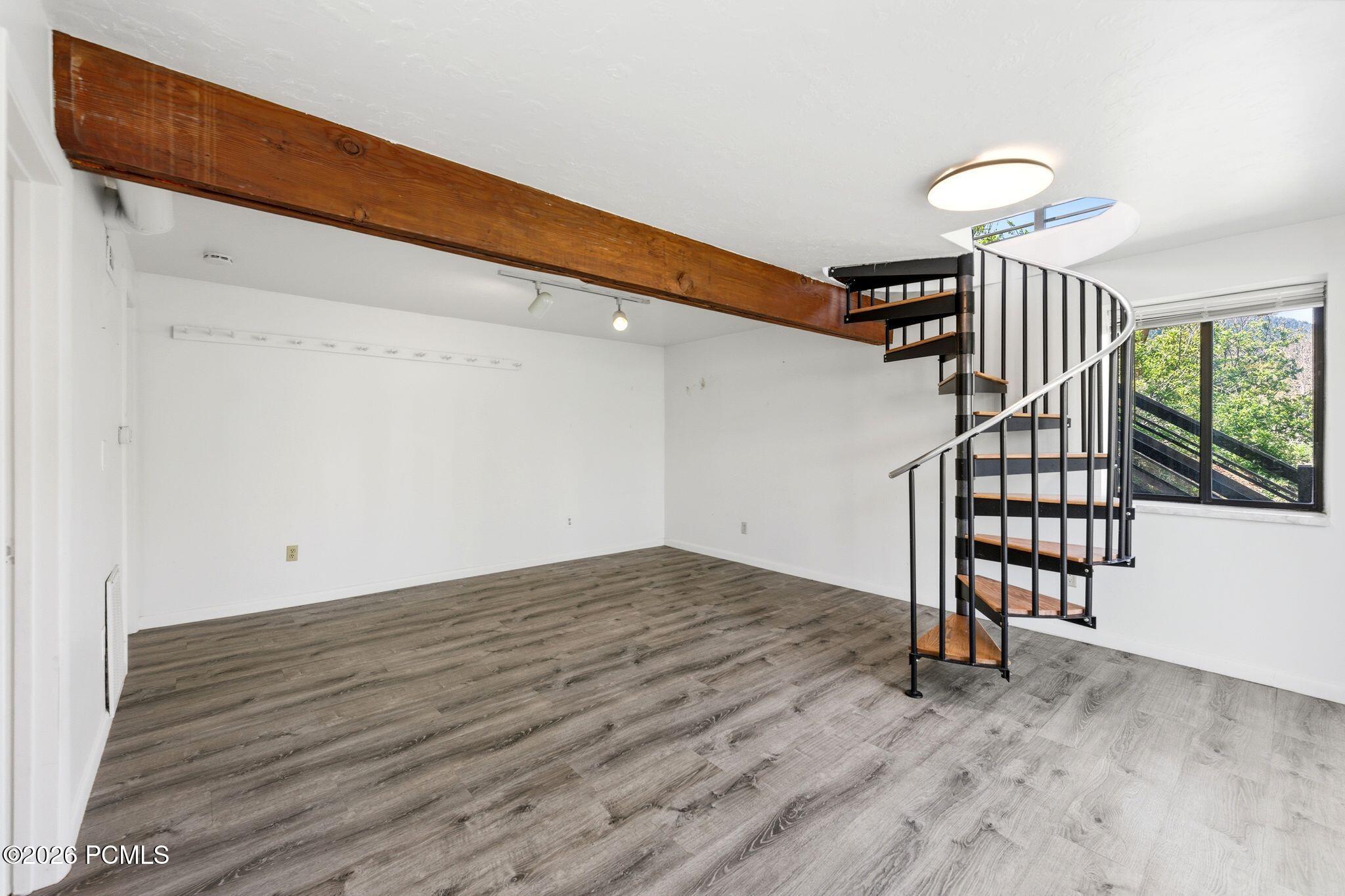4553 W Balsam Drive