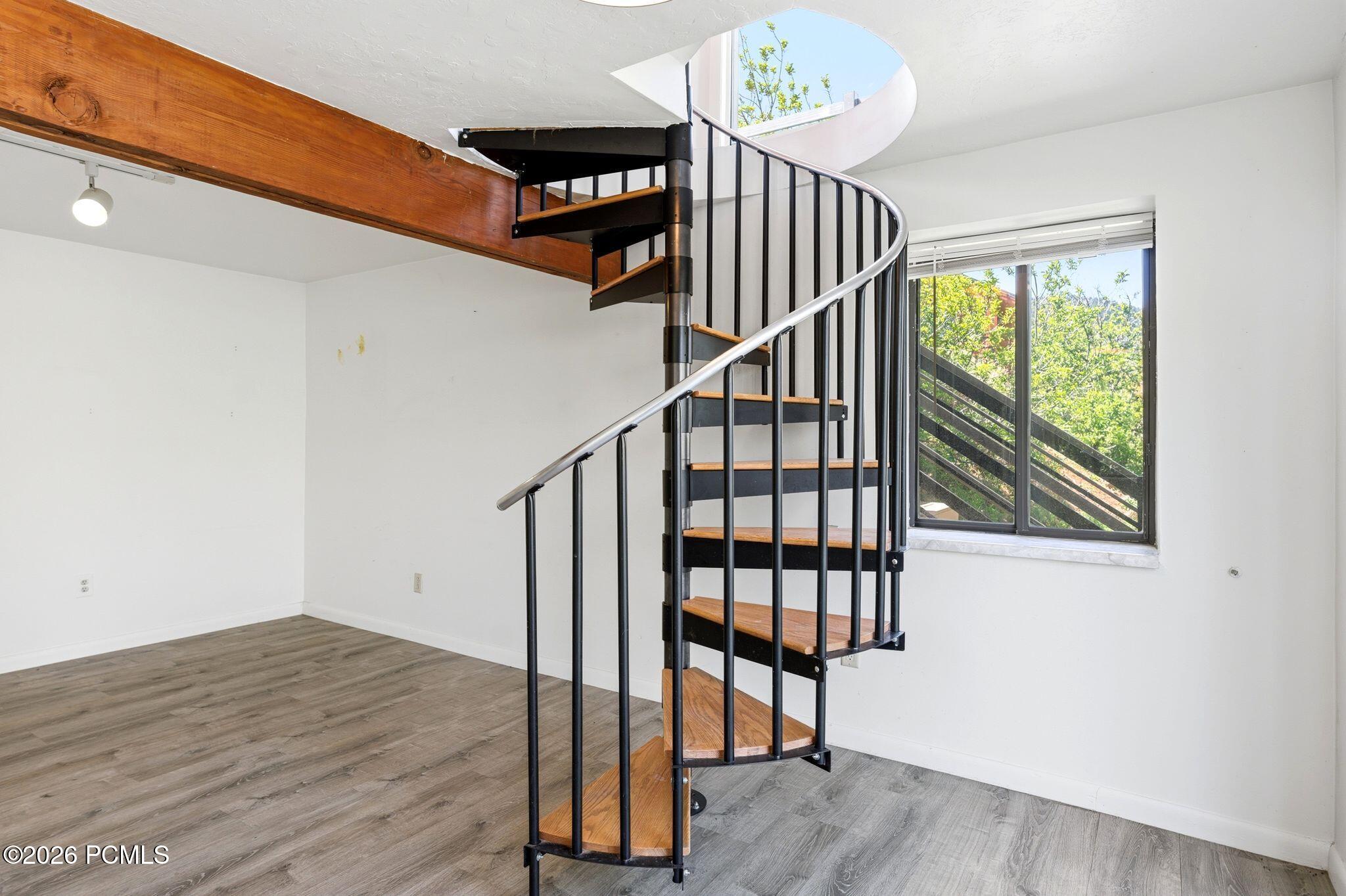 4553 W Balsam Drive