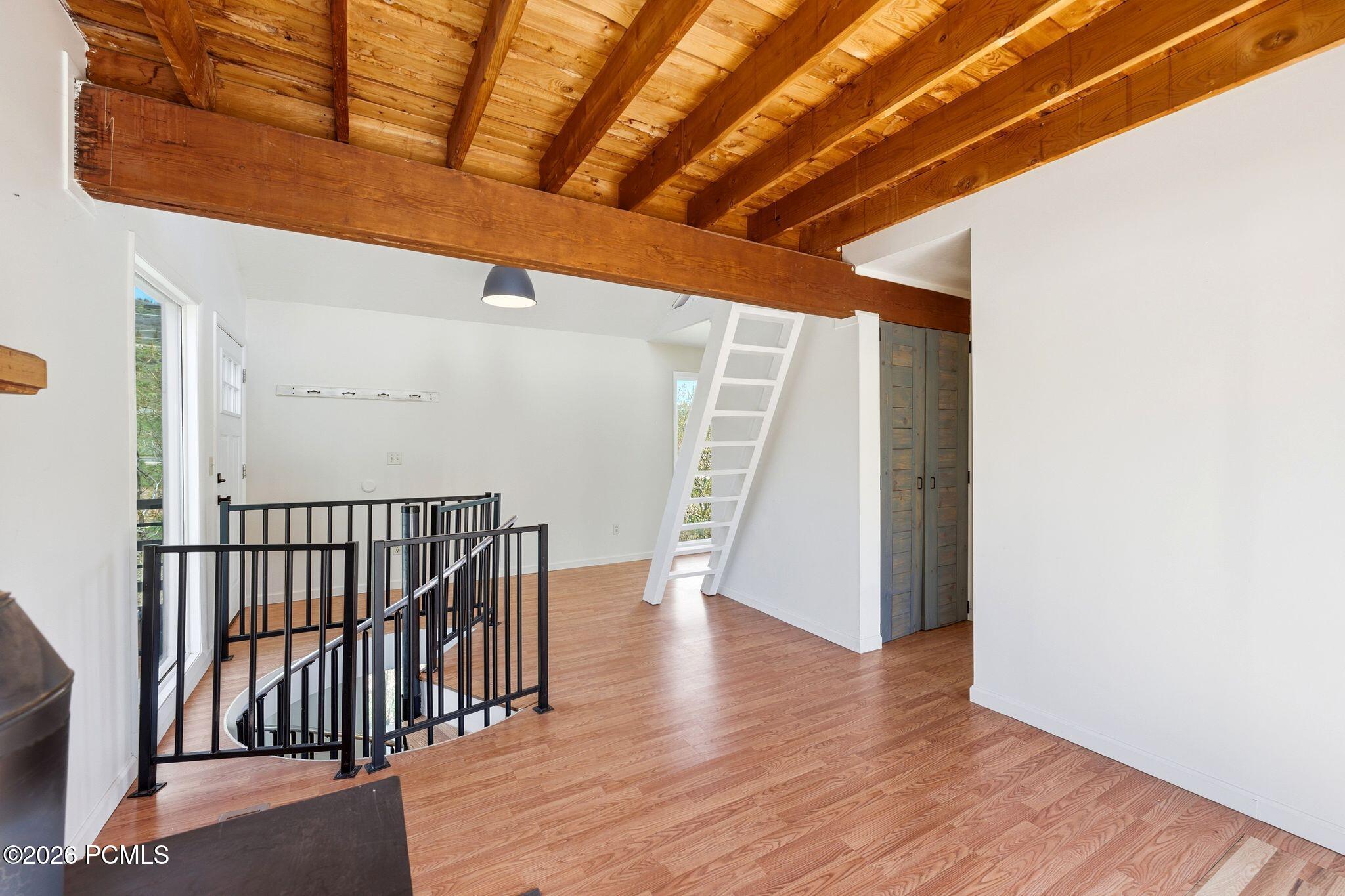 4553 W Balsam Drive