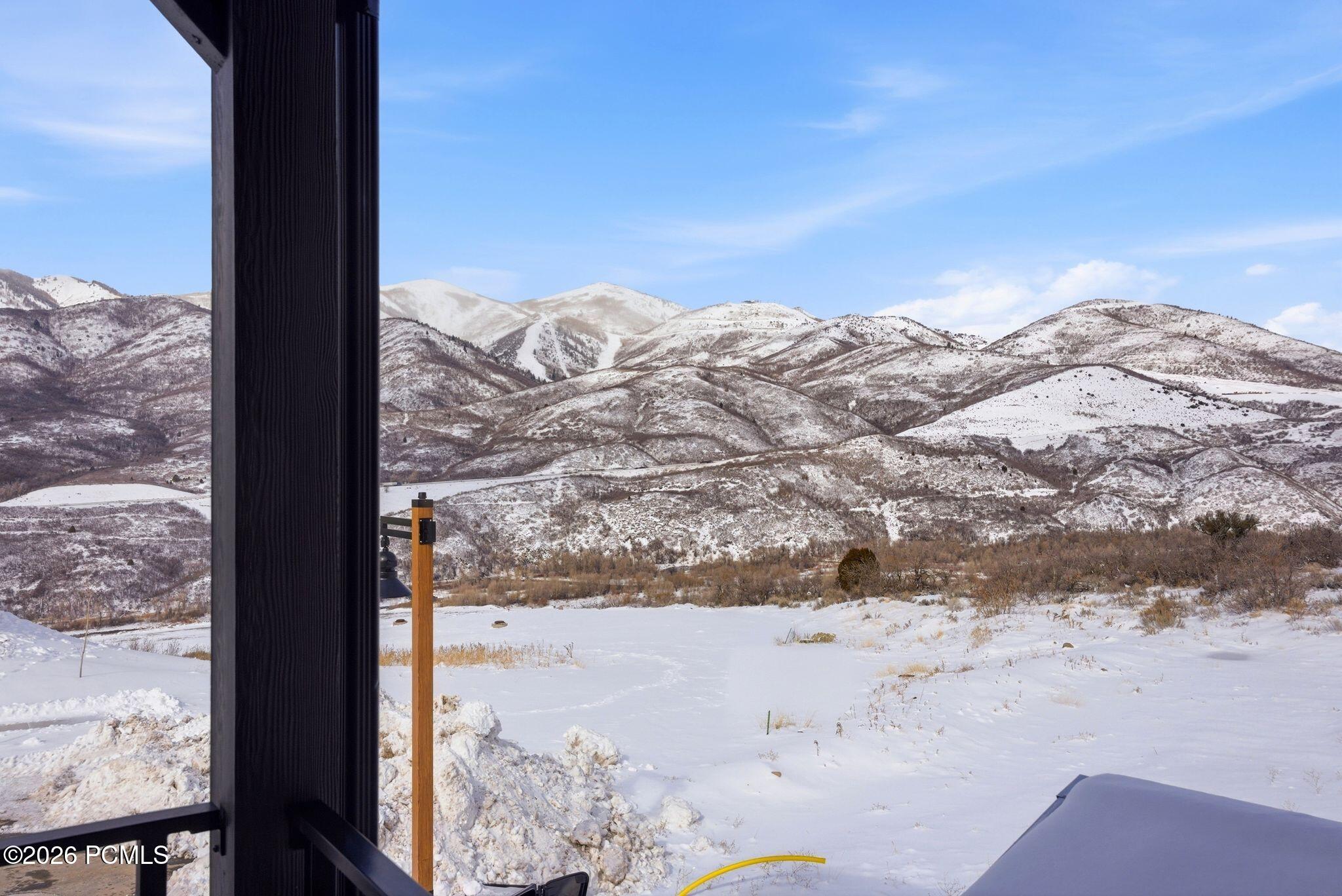 6097 N Brookline Road