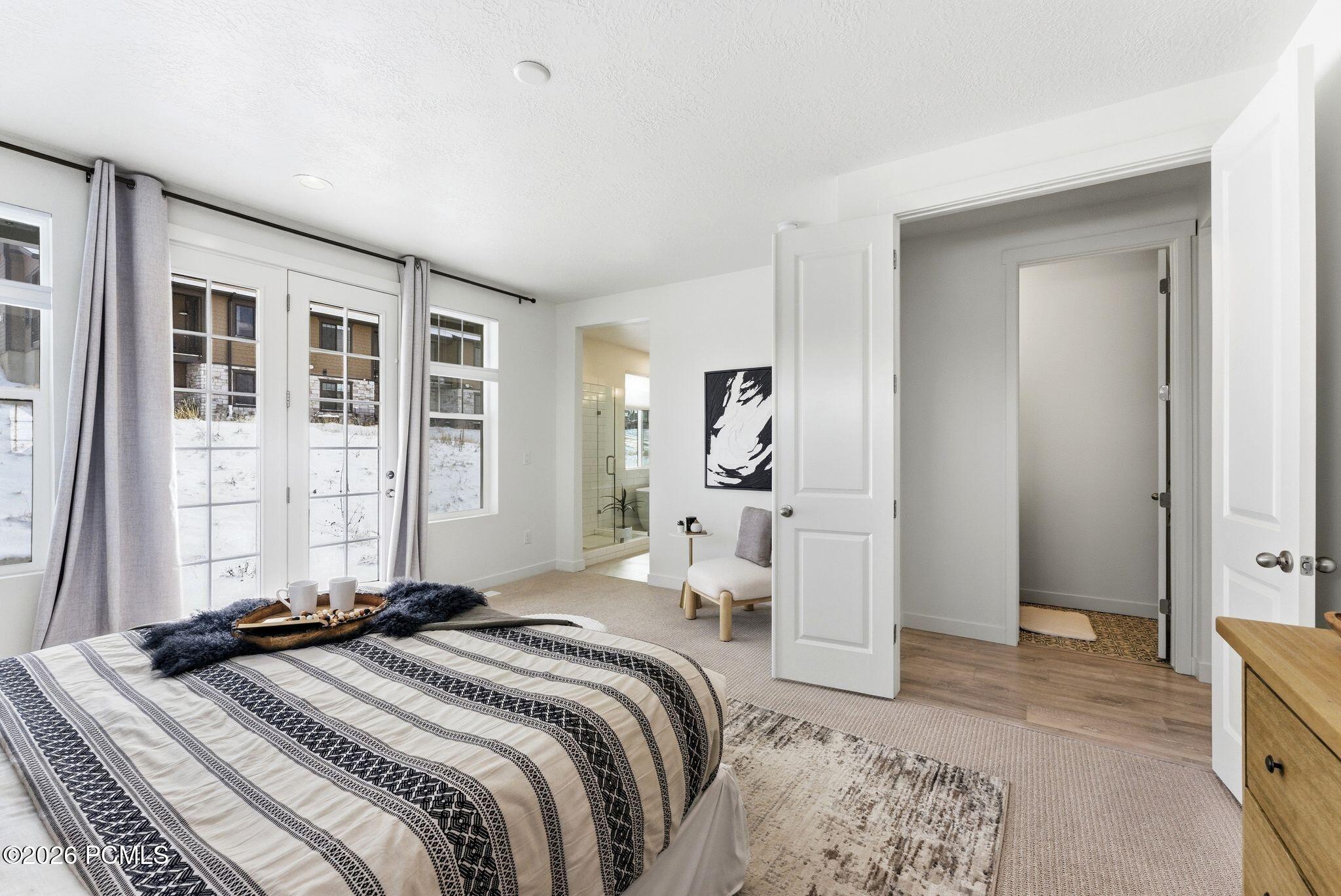 6097 N Brookline Road