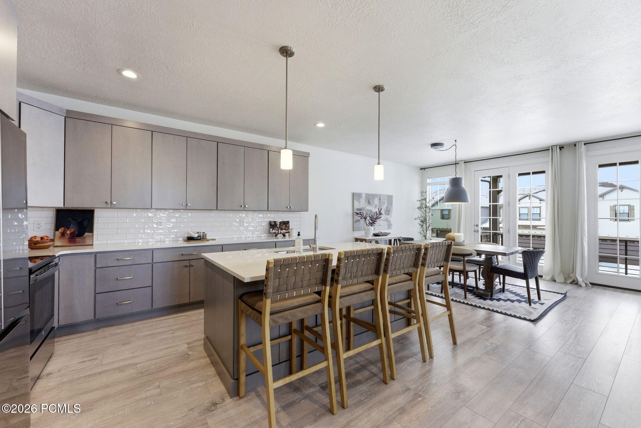 6097 N Brookline Road