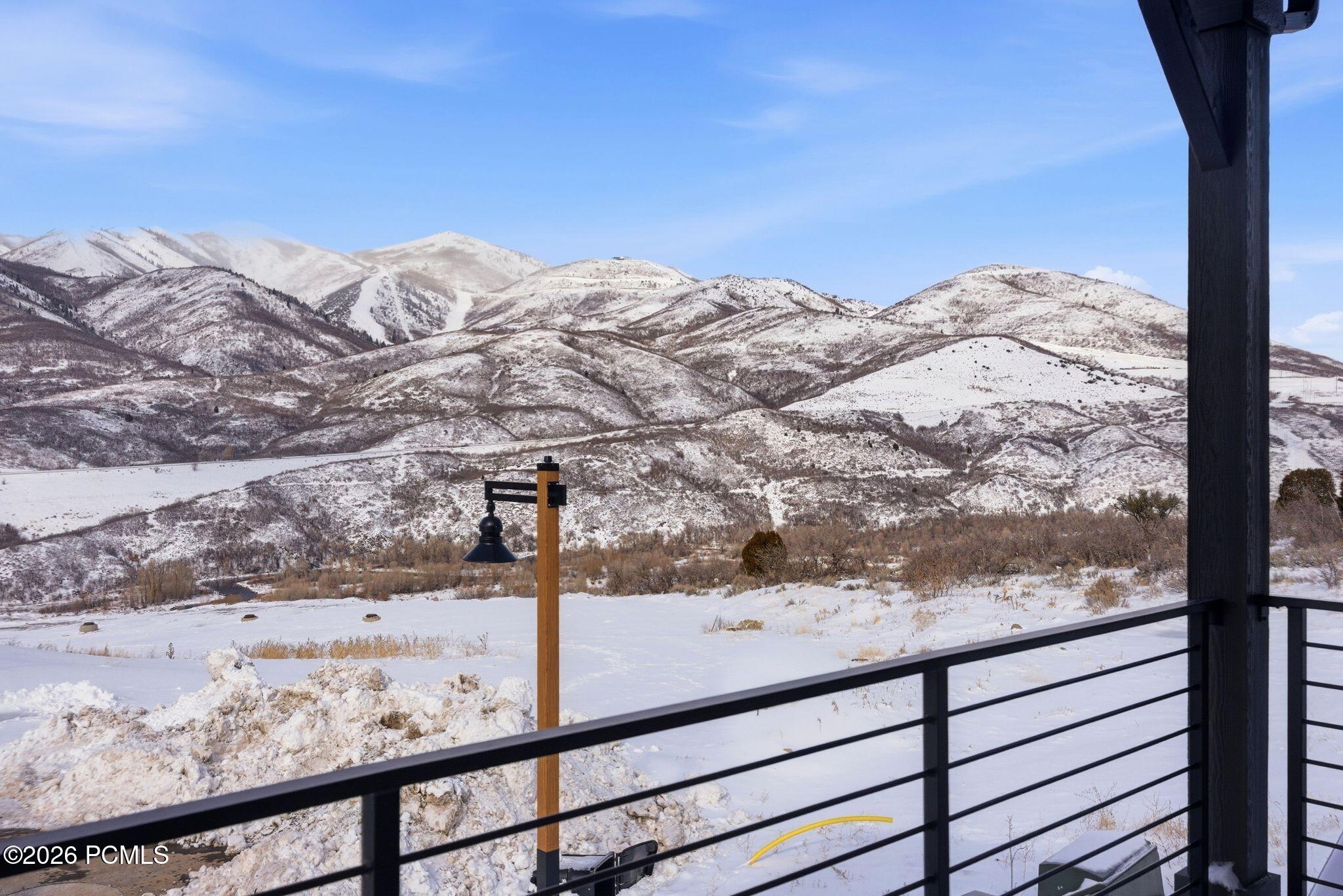 6097 N Brookline Road