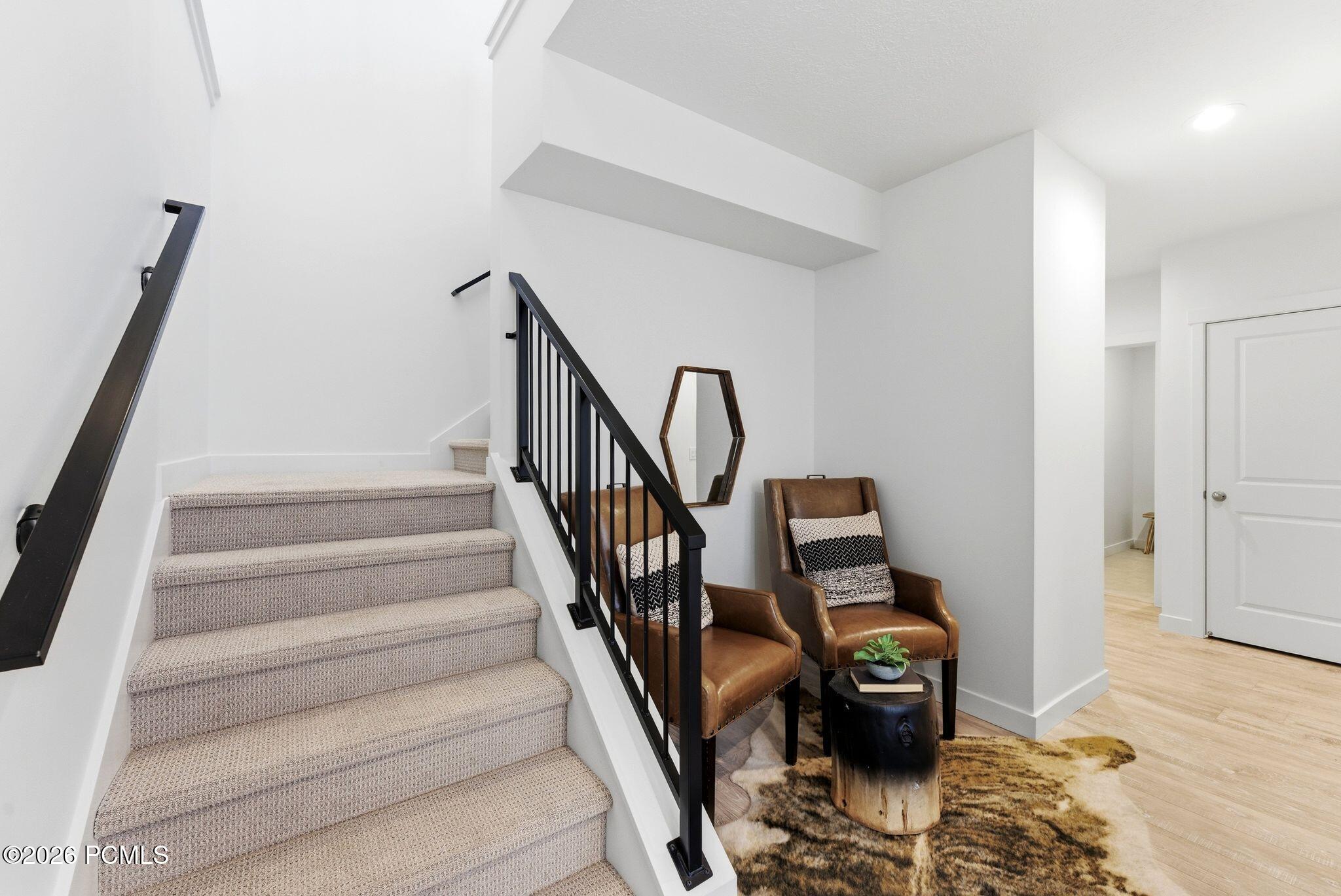 6097 N Brookline Road