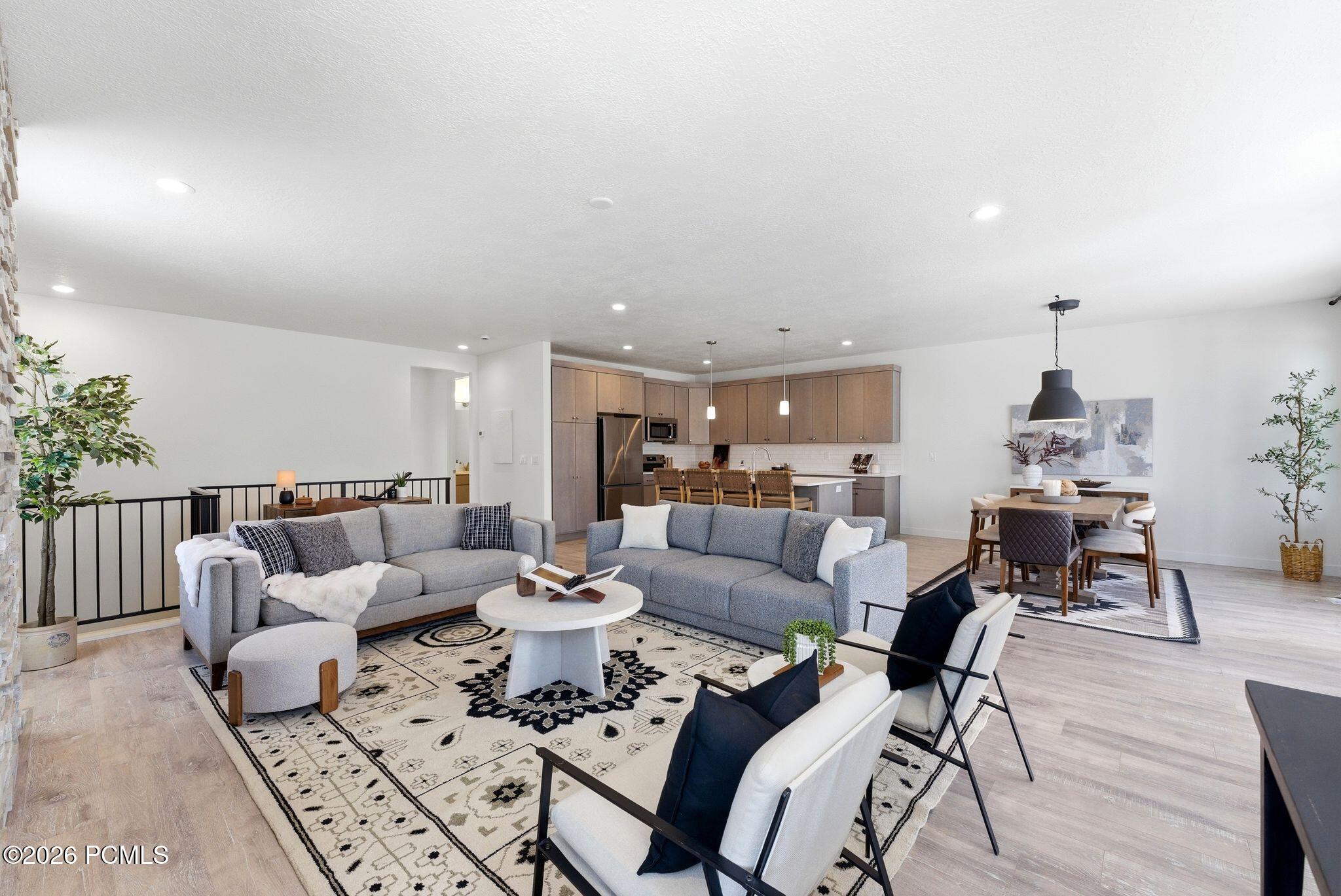 6097 N Brookline Road