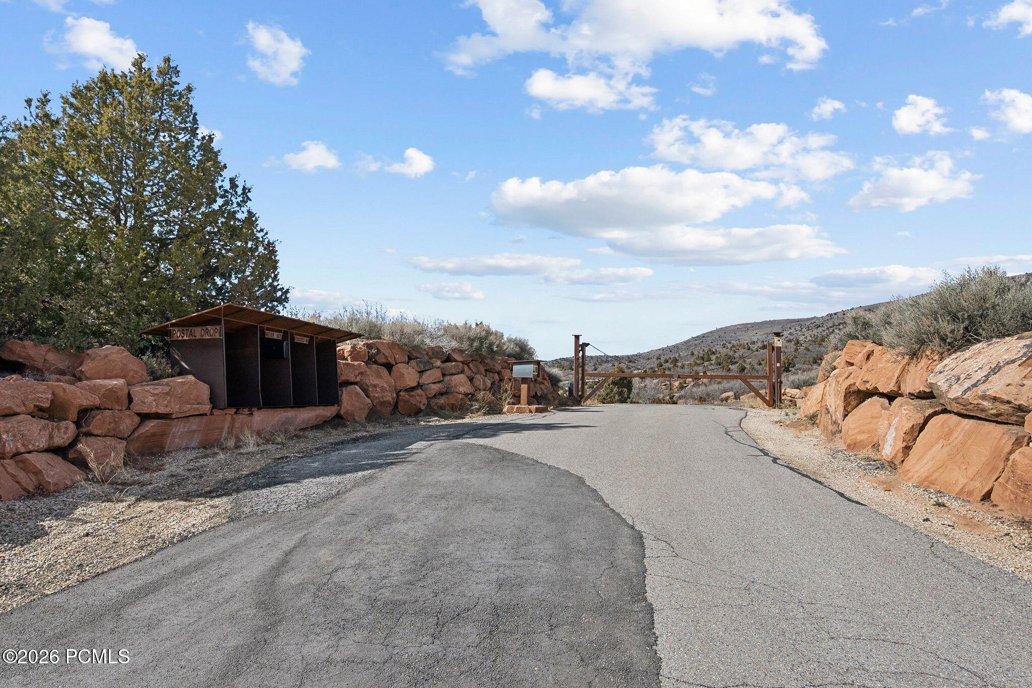 8665 E Lake Creek Road