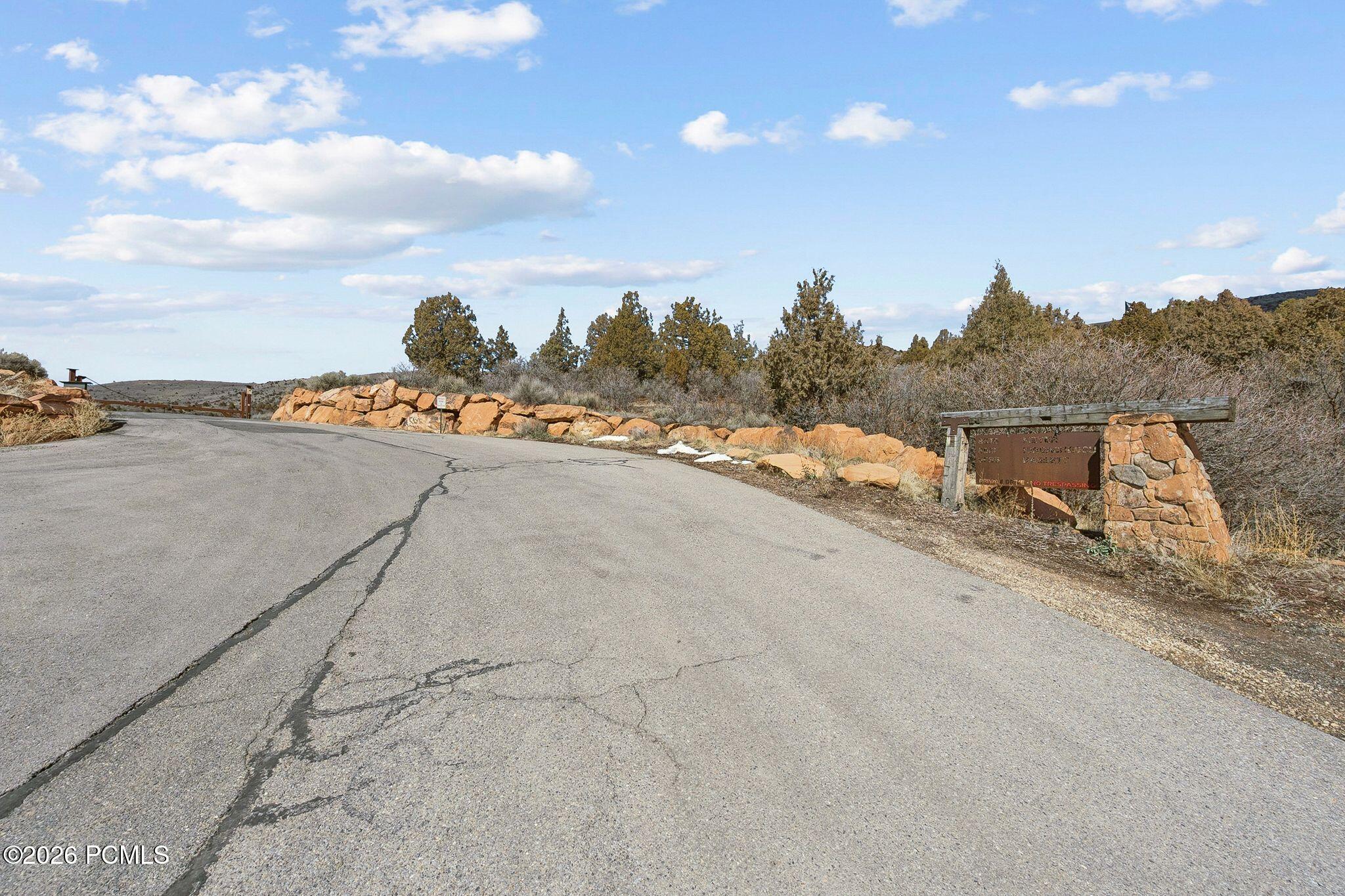 8665 E Lake Creek Road