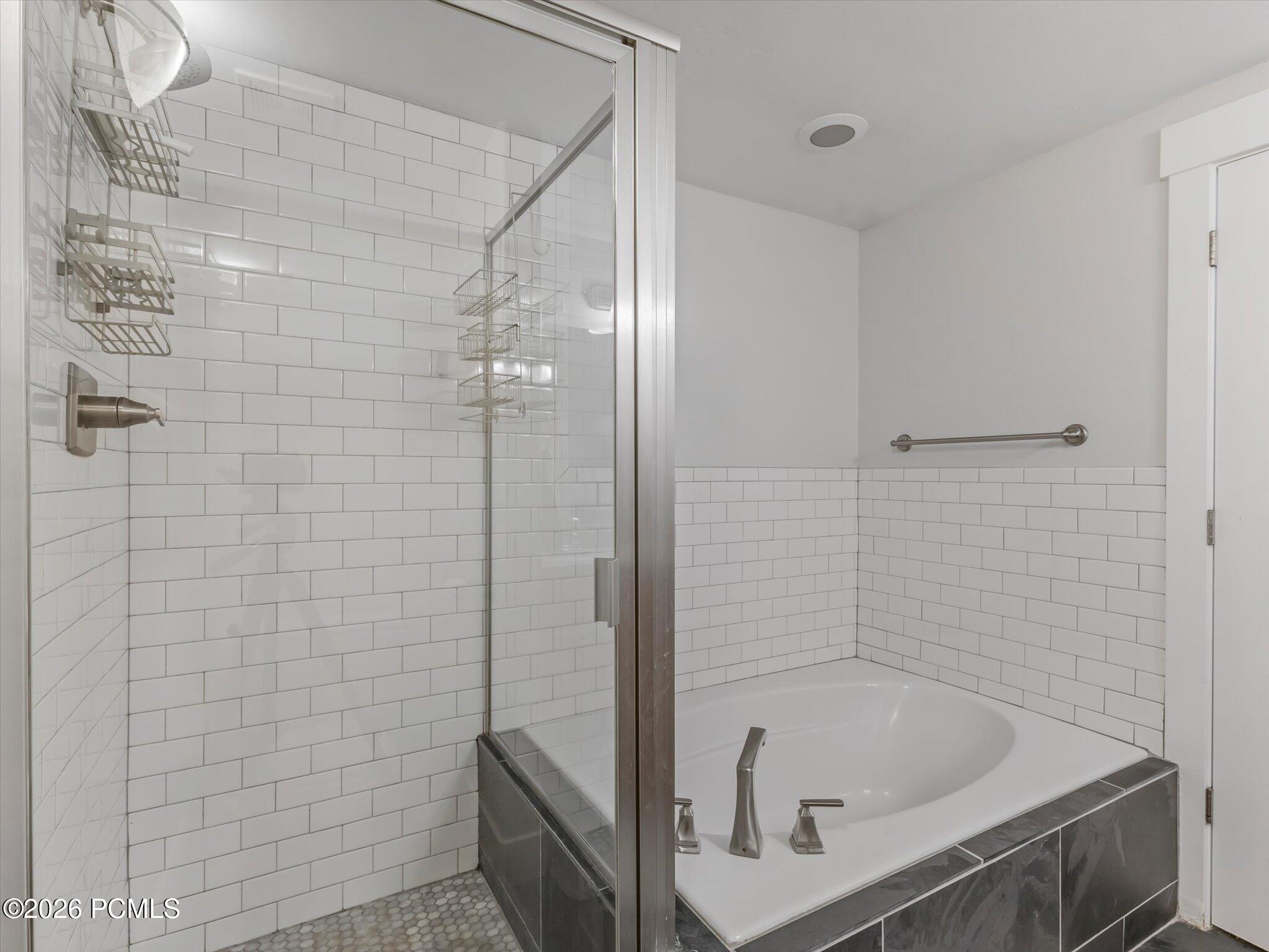 5569 Oslo Lane 3204