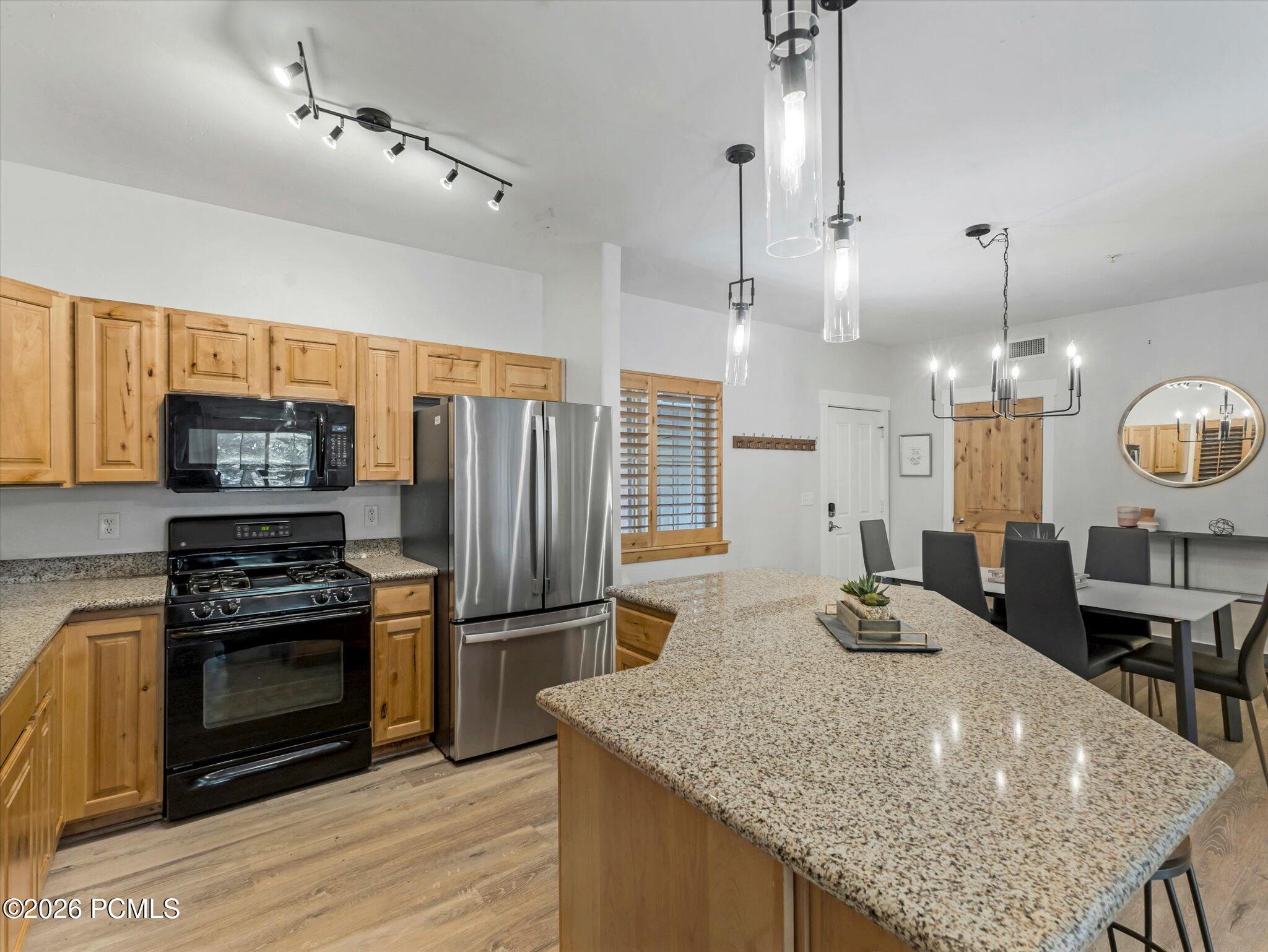 5569 Oslo Lane 3204