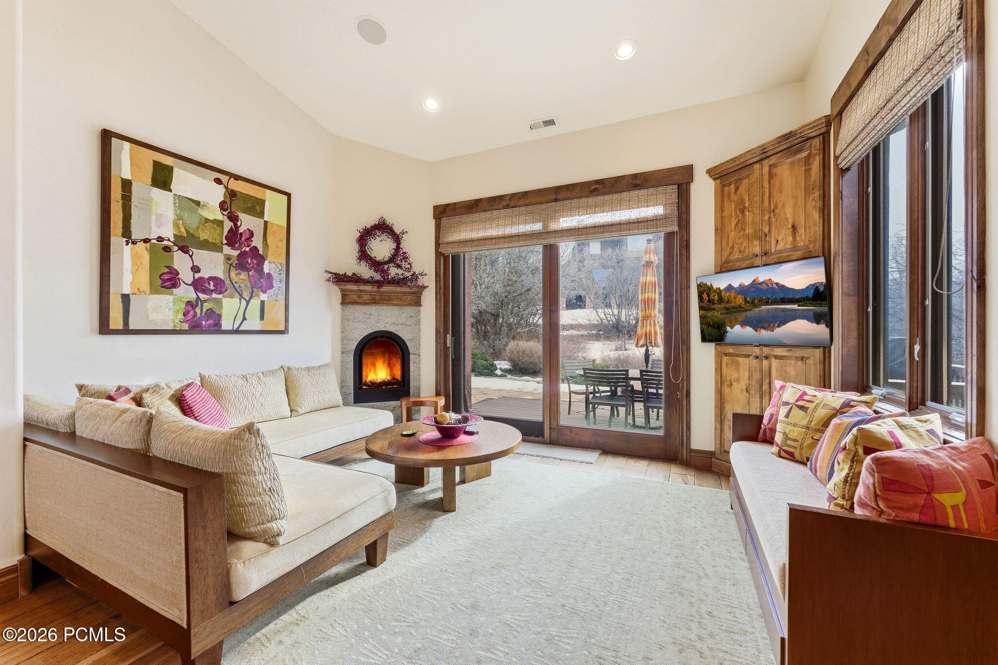 35 Hidden Oaks Lane