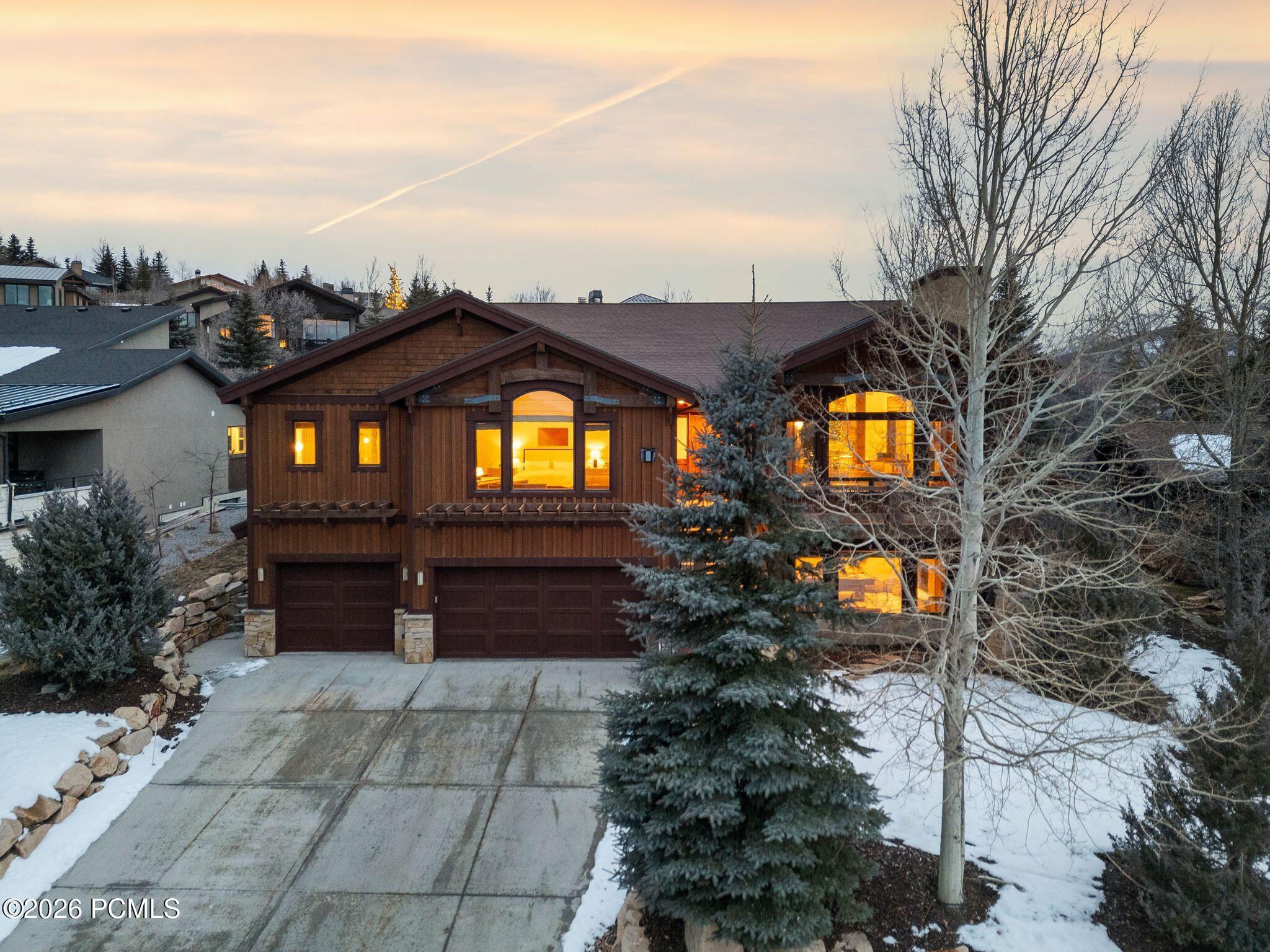 35 Hidden Oaks Lane