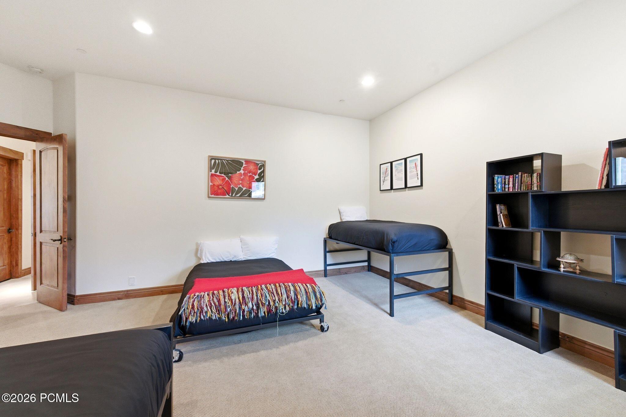 35 Hidden Oaks Lane