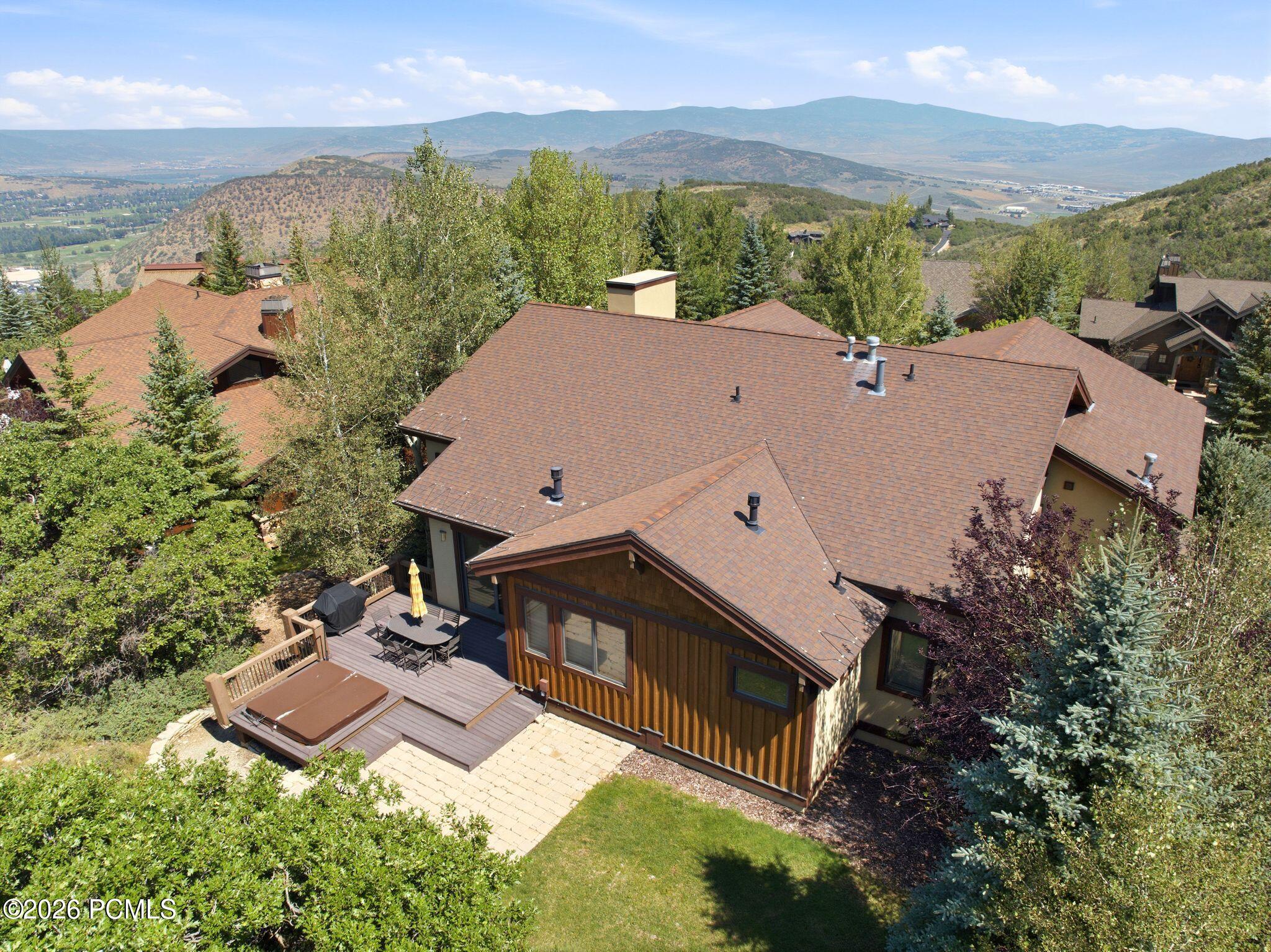35 Hidden Oaks Lane
