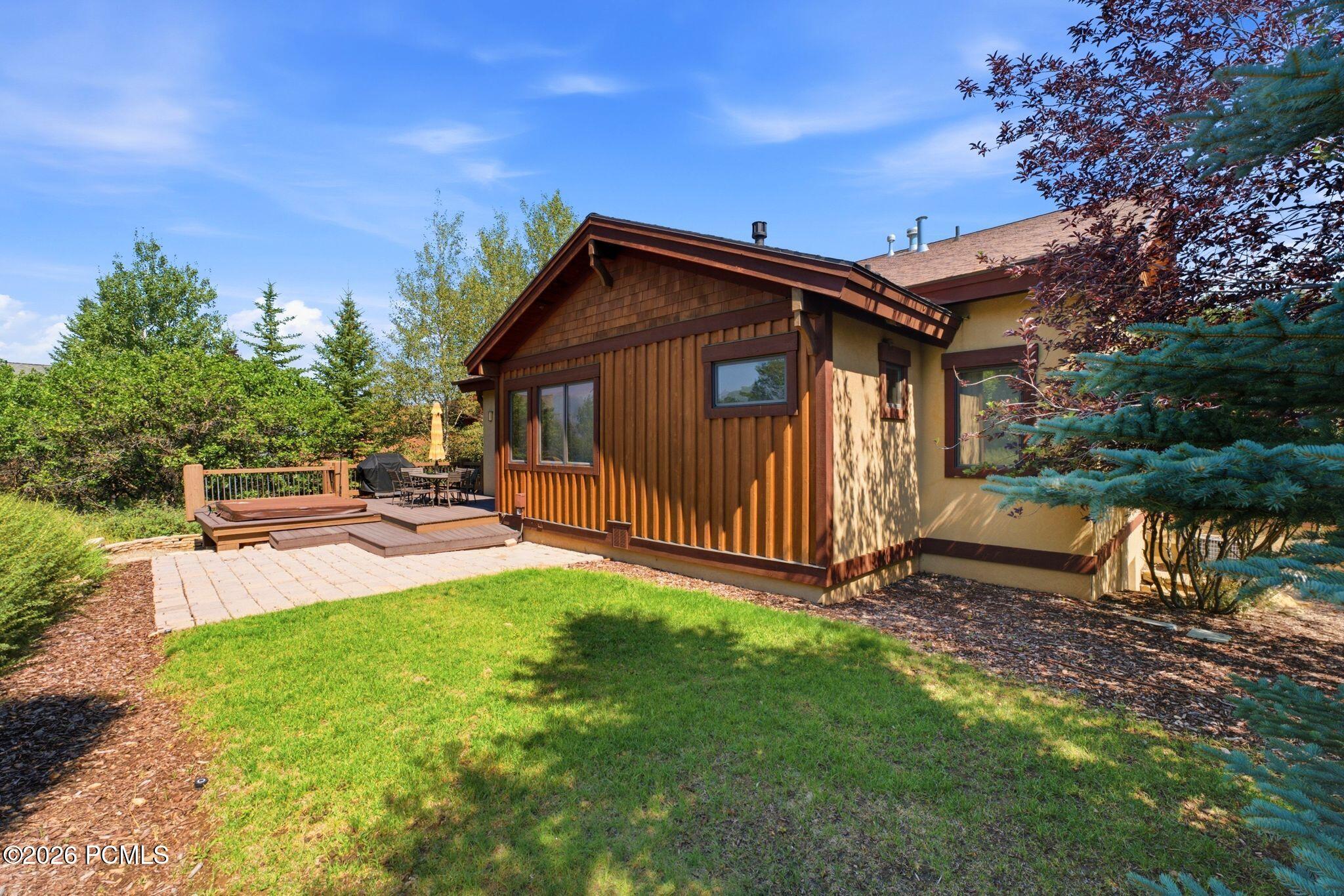 35 Hidden Oaks Lane
