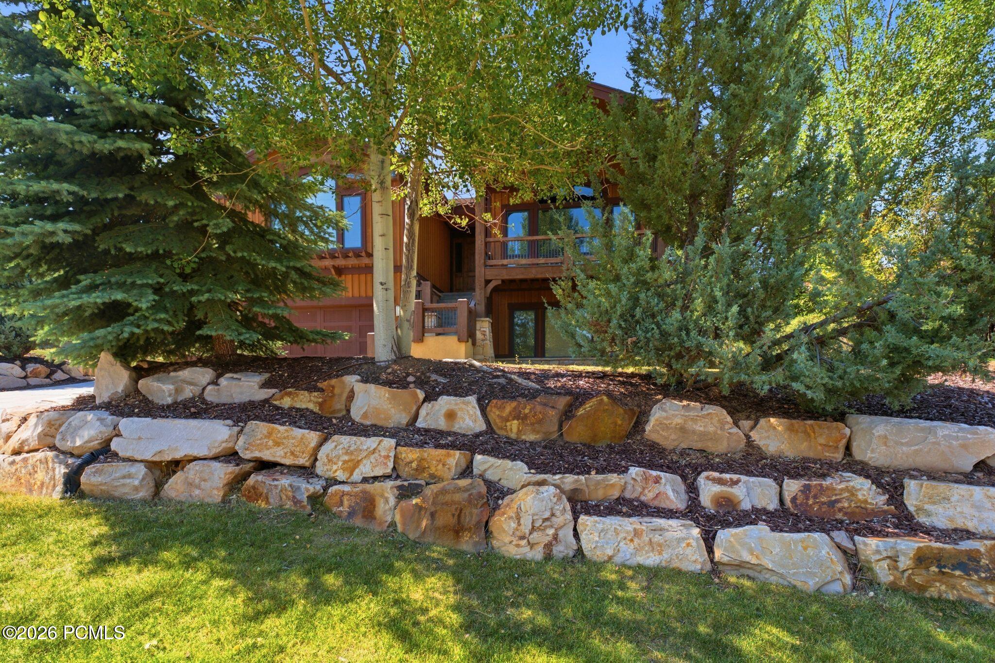 35 Hidden Oaks Lane