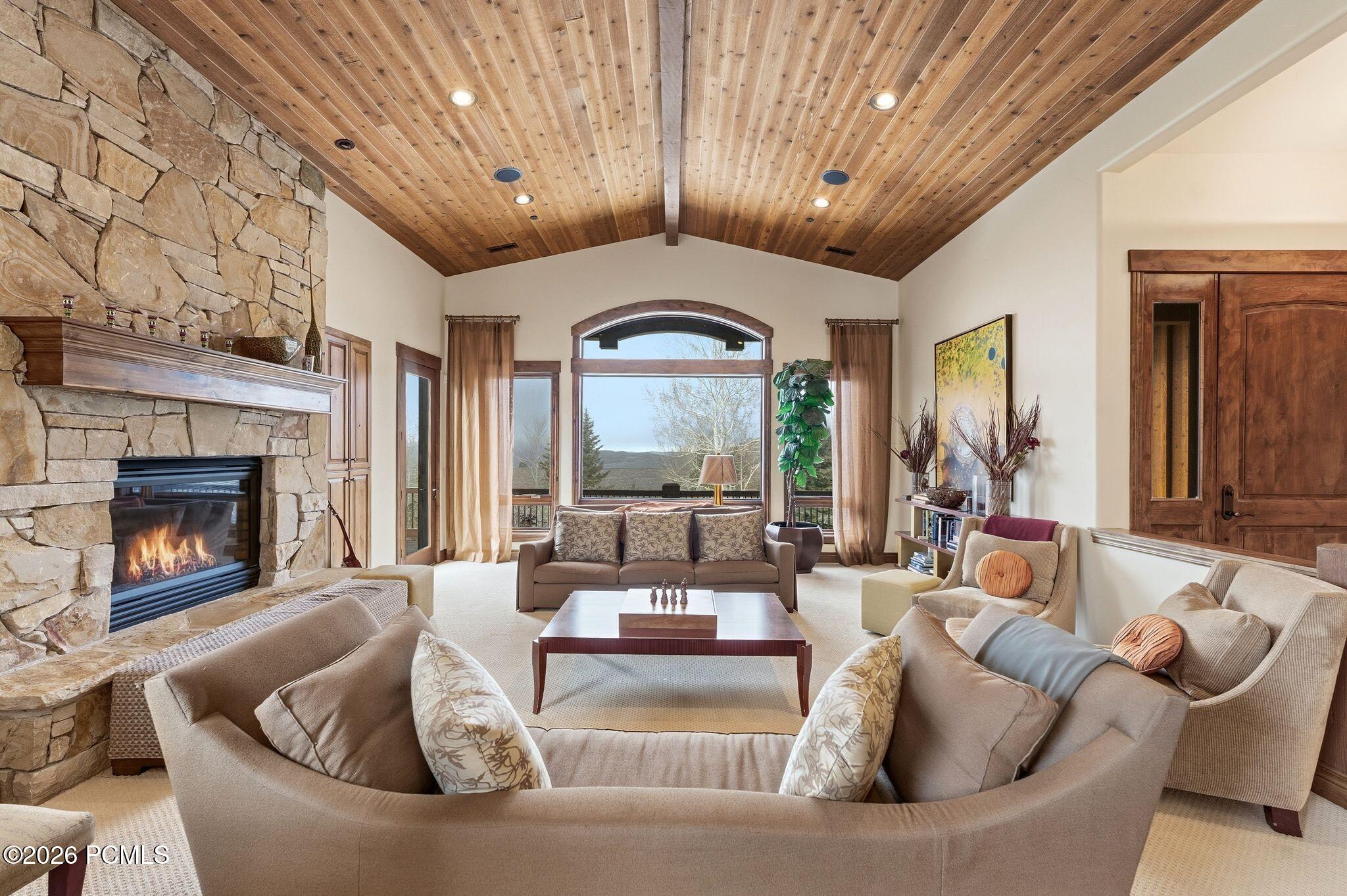 35 Hidden Oaks Lane