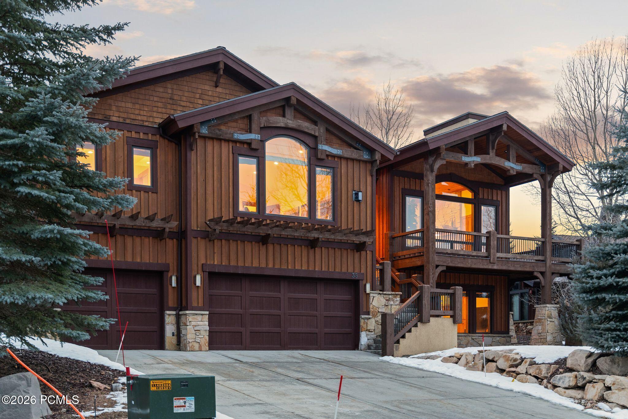 35 Hidden Oaks Lane