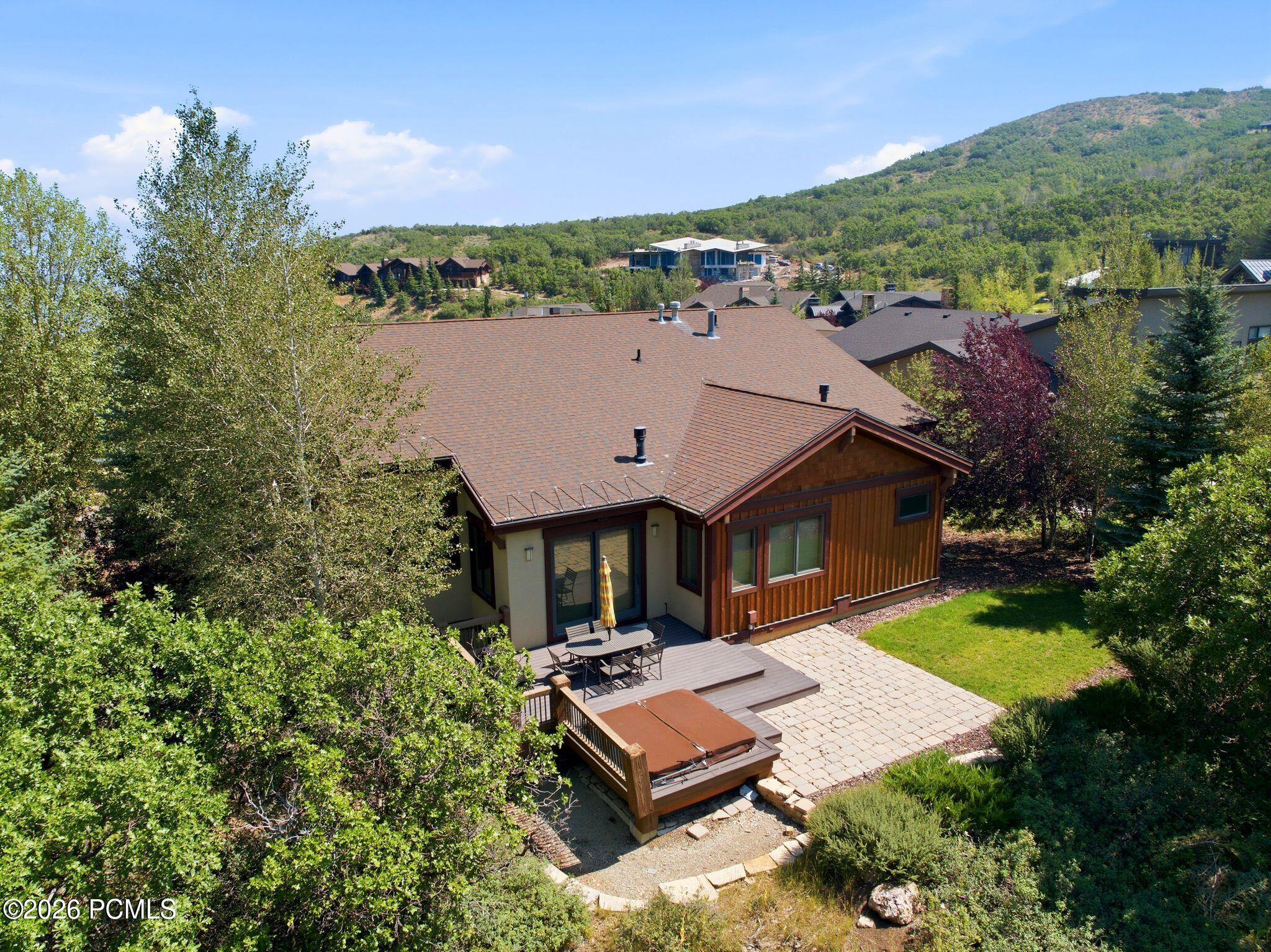 35 Hidden Oaks Lane