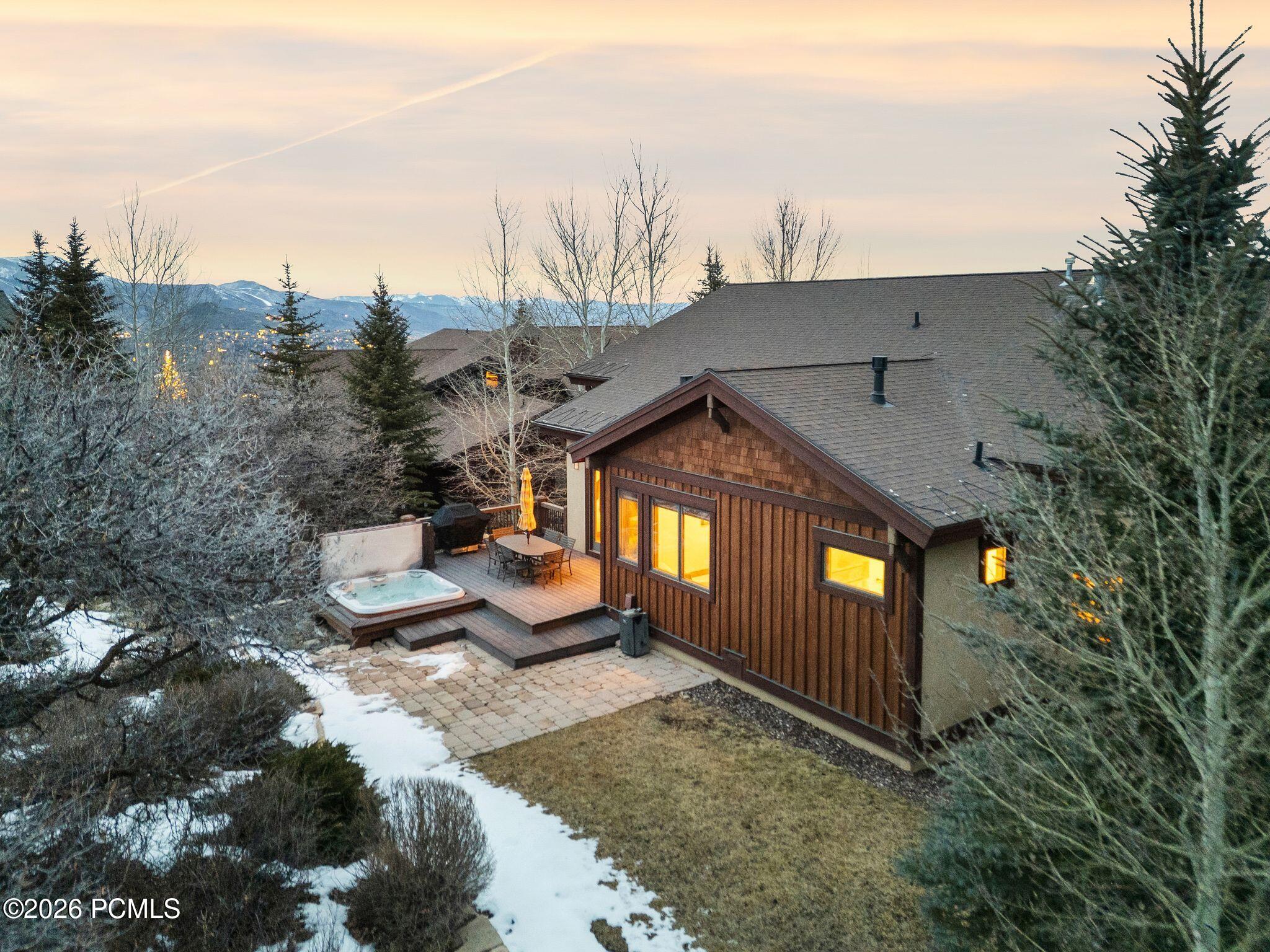 35 Hidden Oaks Lane
