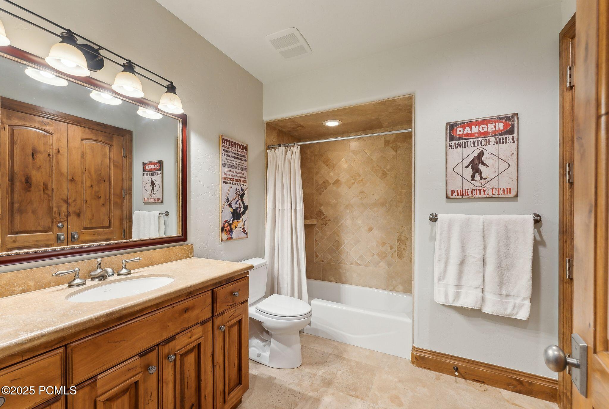 8789 Marsac Avenue 22