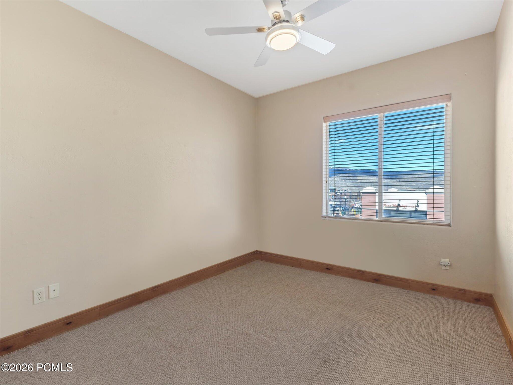 1684 W Fox Hollow Lane Apt H12