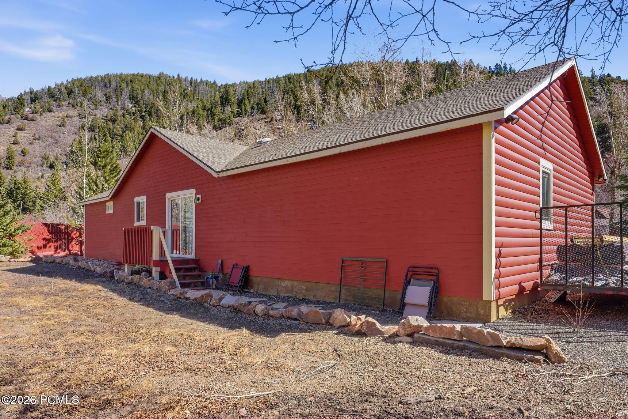 3805 Beaver Creek Road