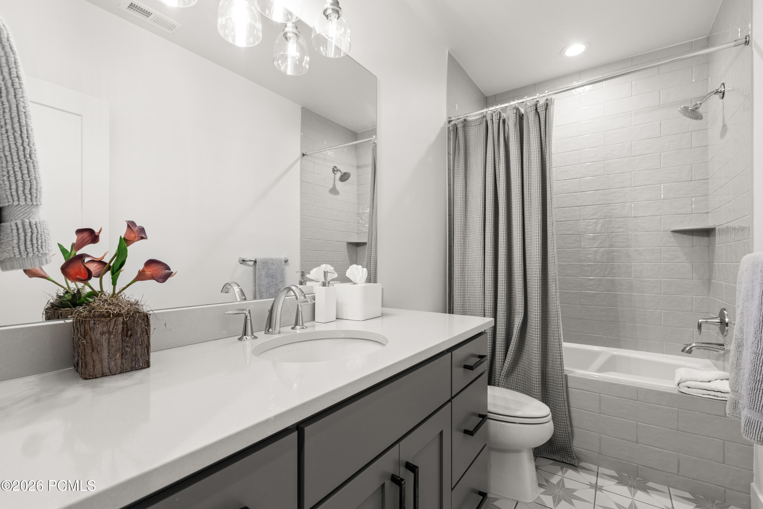 11655 N Shoreline Drive