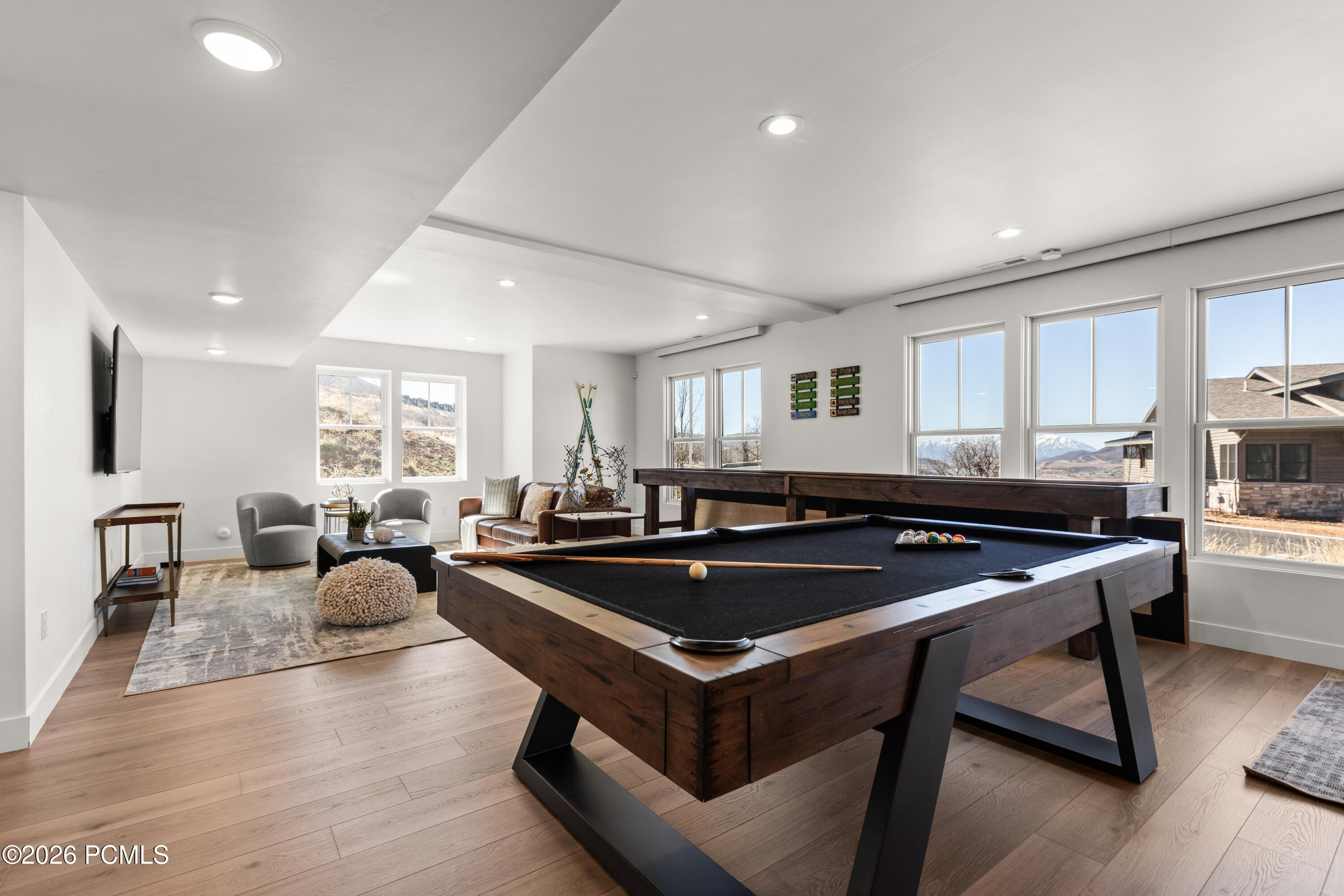 11655 N Shoreline Drive