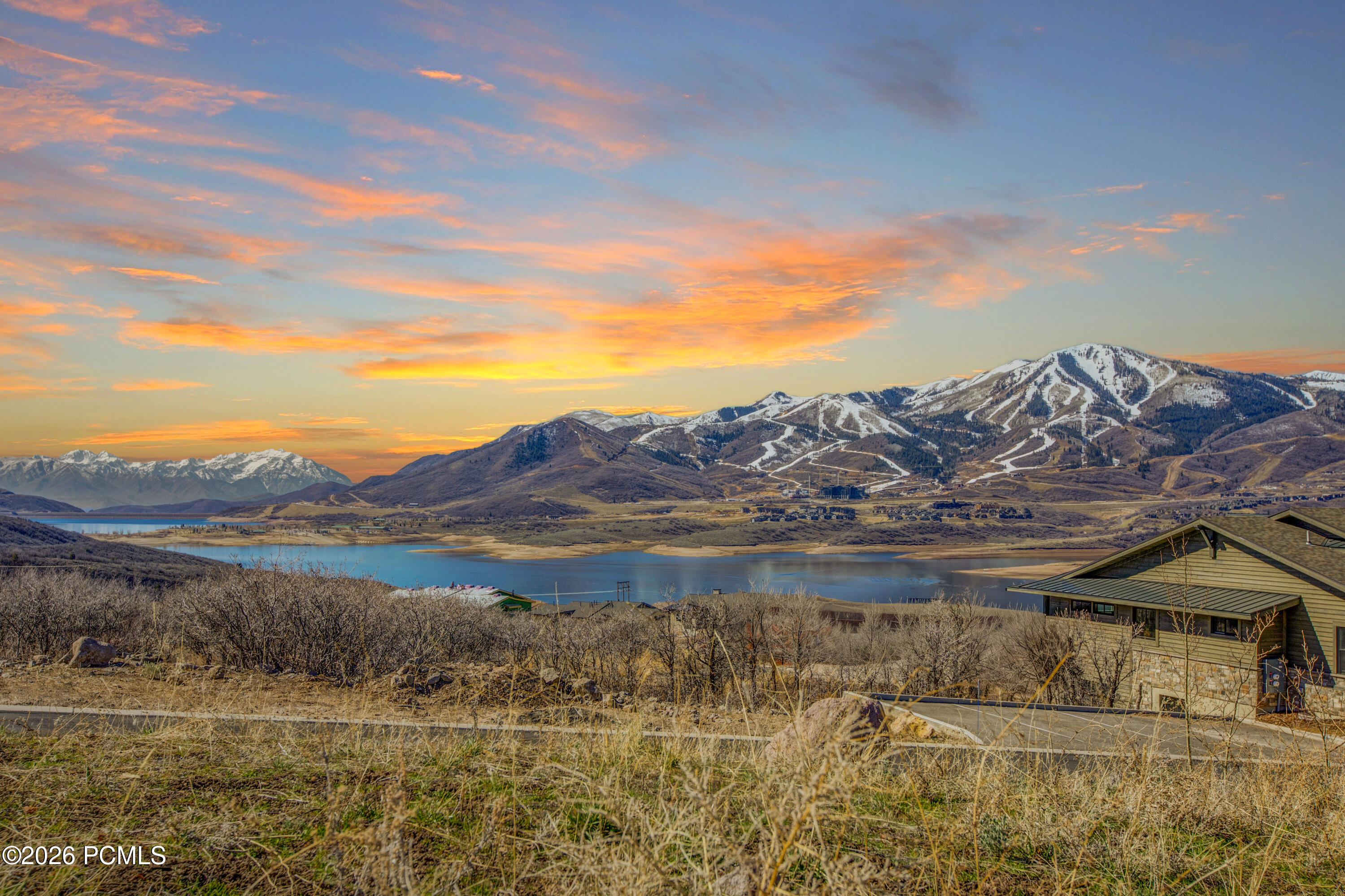 11655 N Shoreline Drive