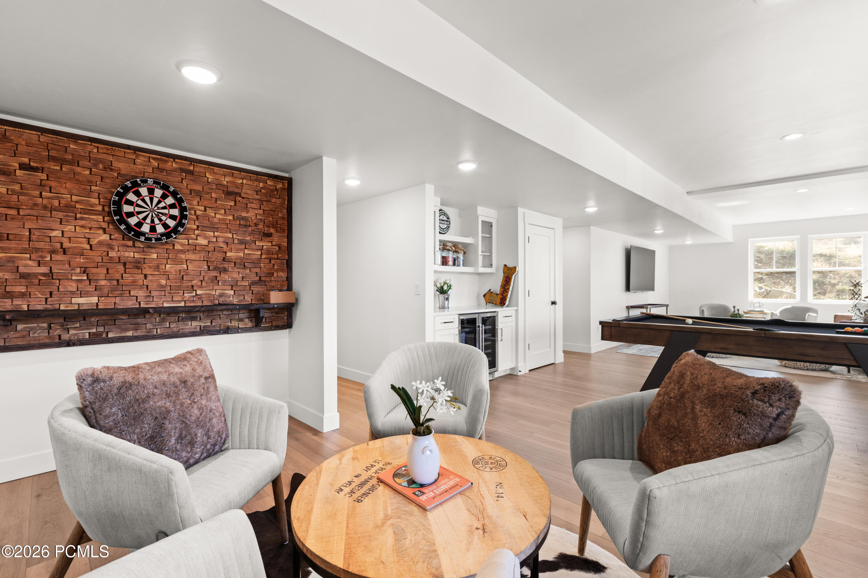 11655 N Shoreline Drive