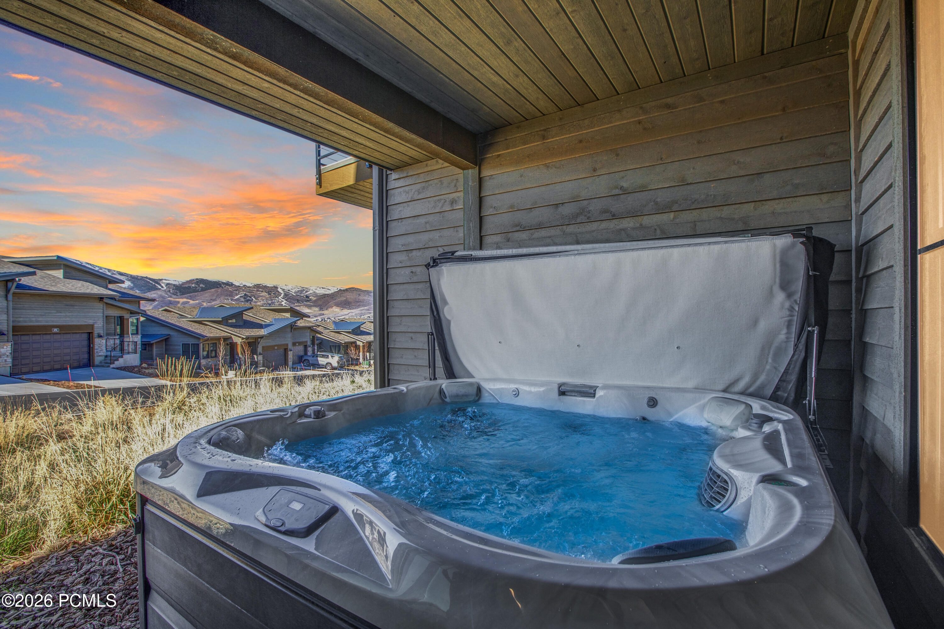 11655 N Shoreline Drive