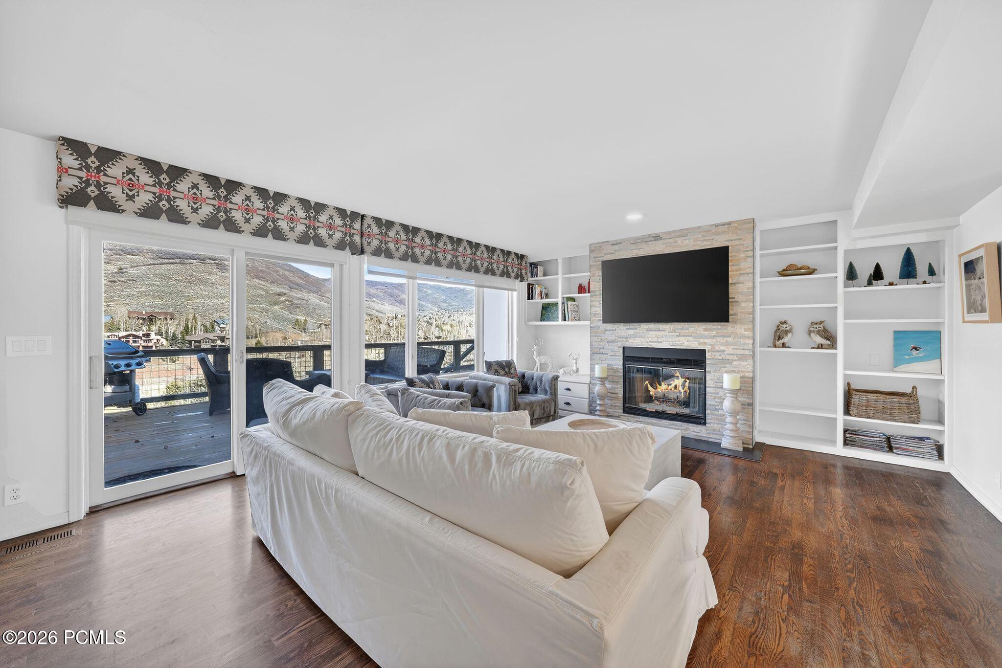 3670 W Lariat Road