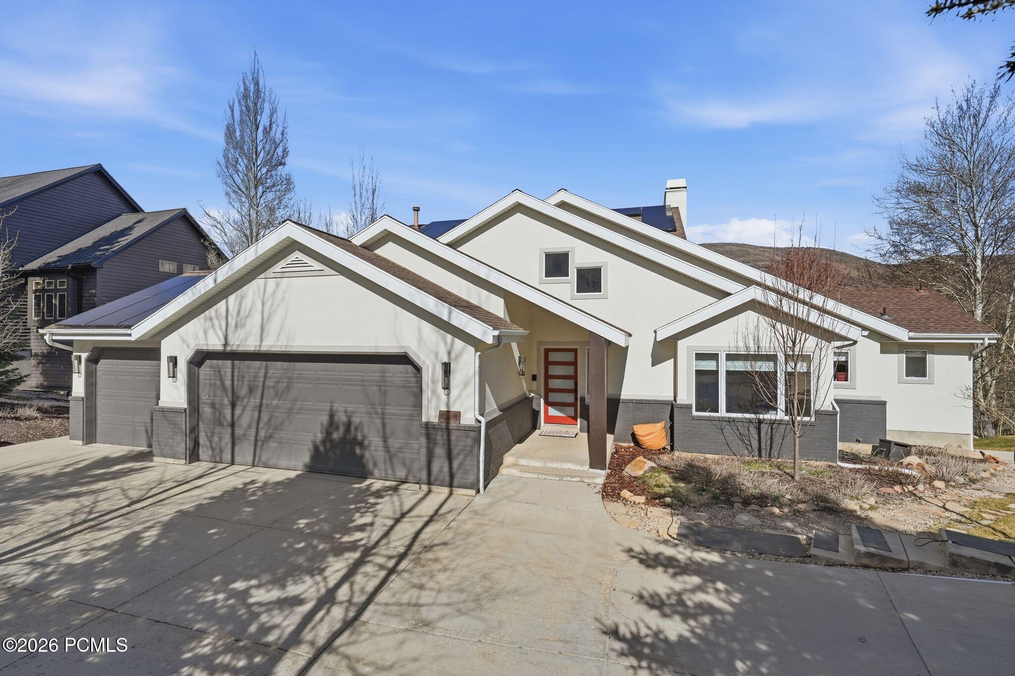 3670 W Lariat Road