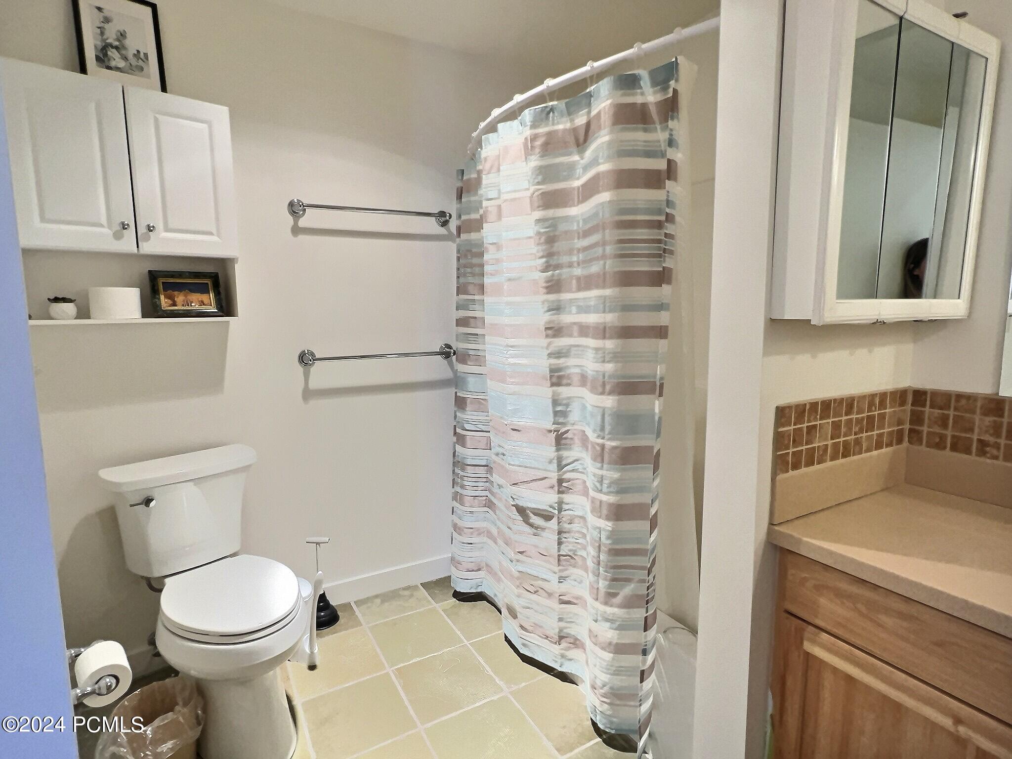 1364 W Stillwater Drive 2053