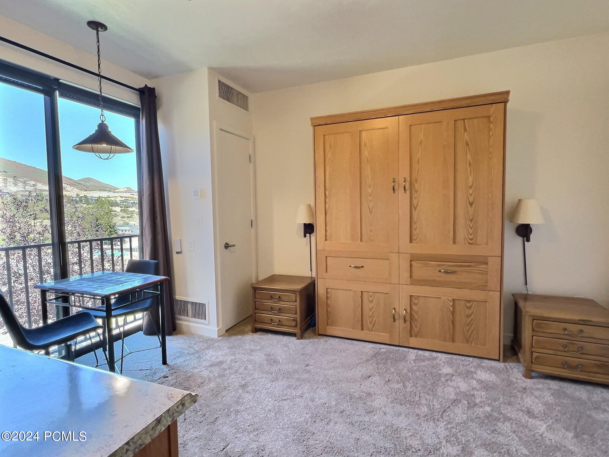 1364 W Stillwater Drive 2053