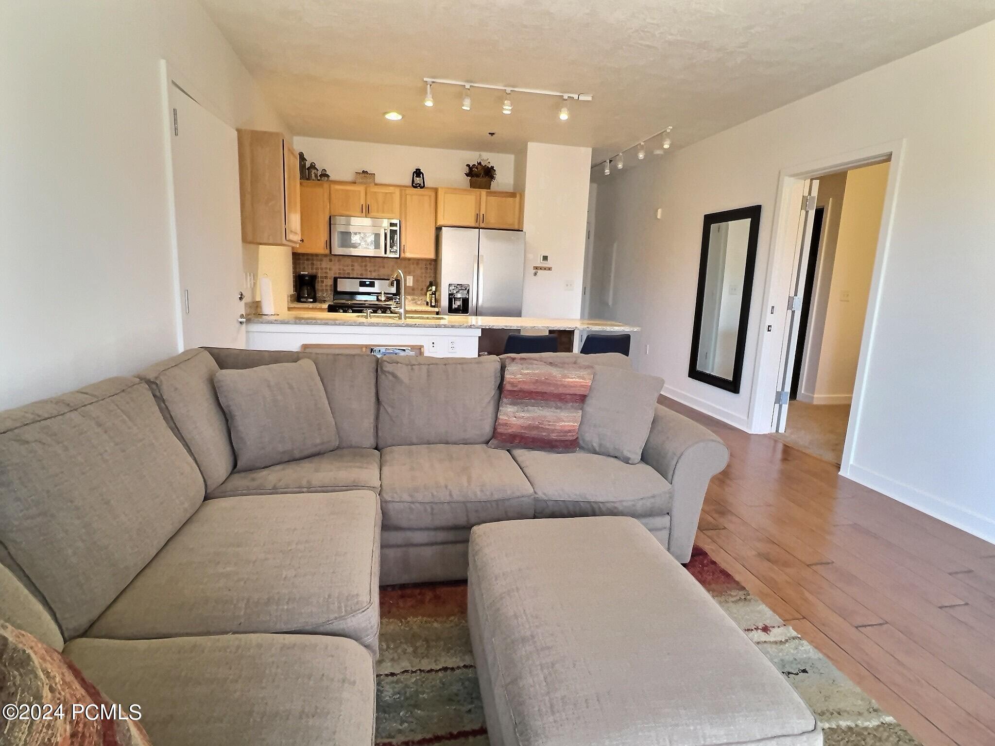 1364 W Stillwater Drive 2053