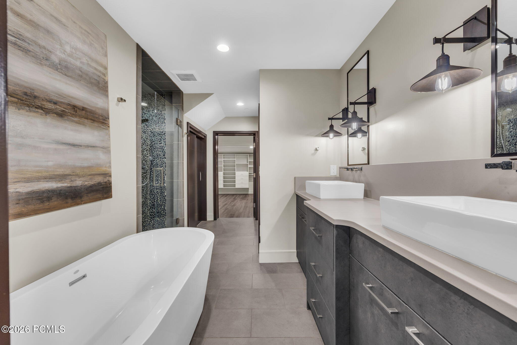 1200 W Lori Lane C15