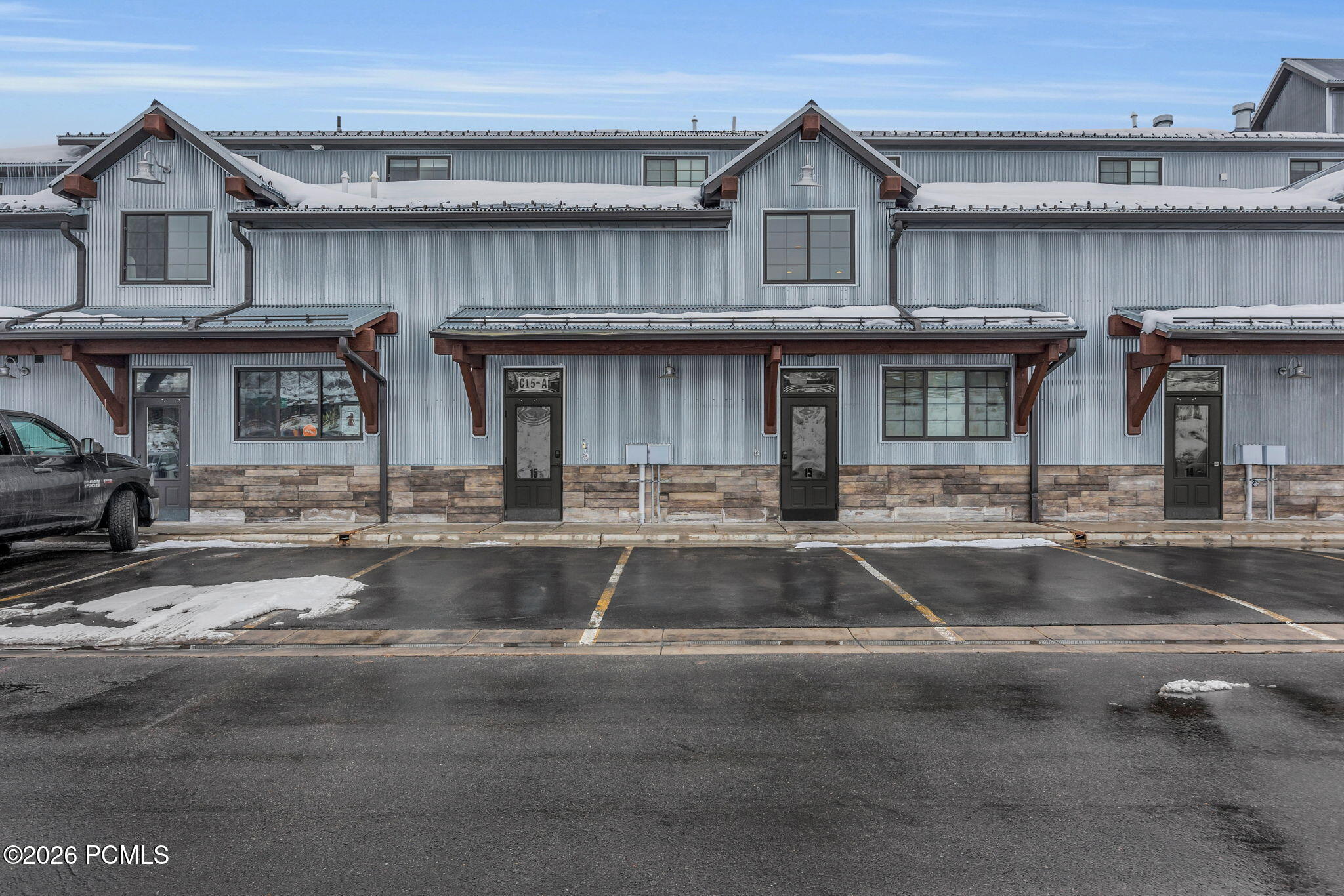 1200 W Lori Lane C15