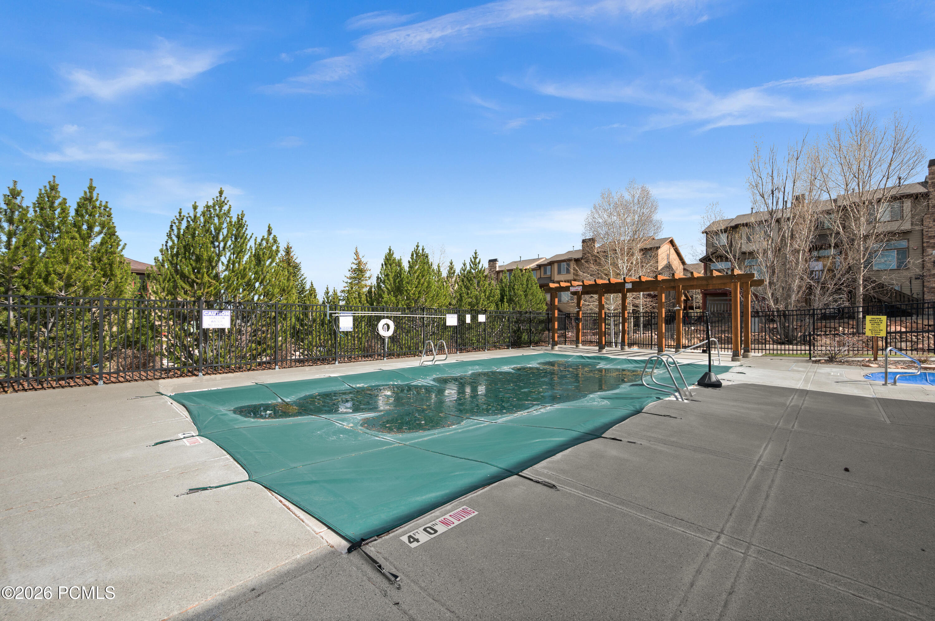 5569 N Oslo Lane 3402