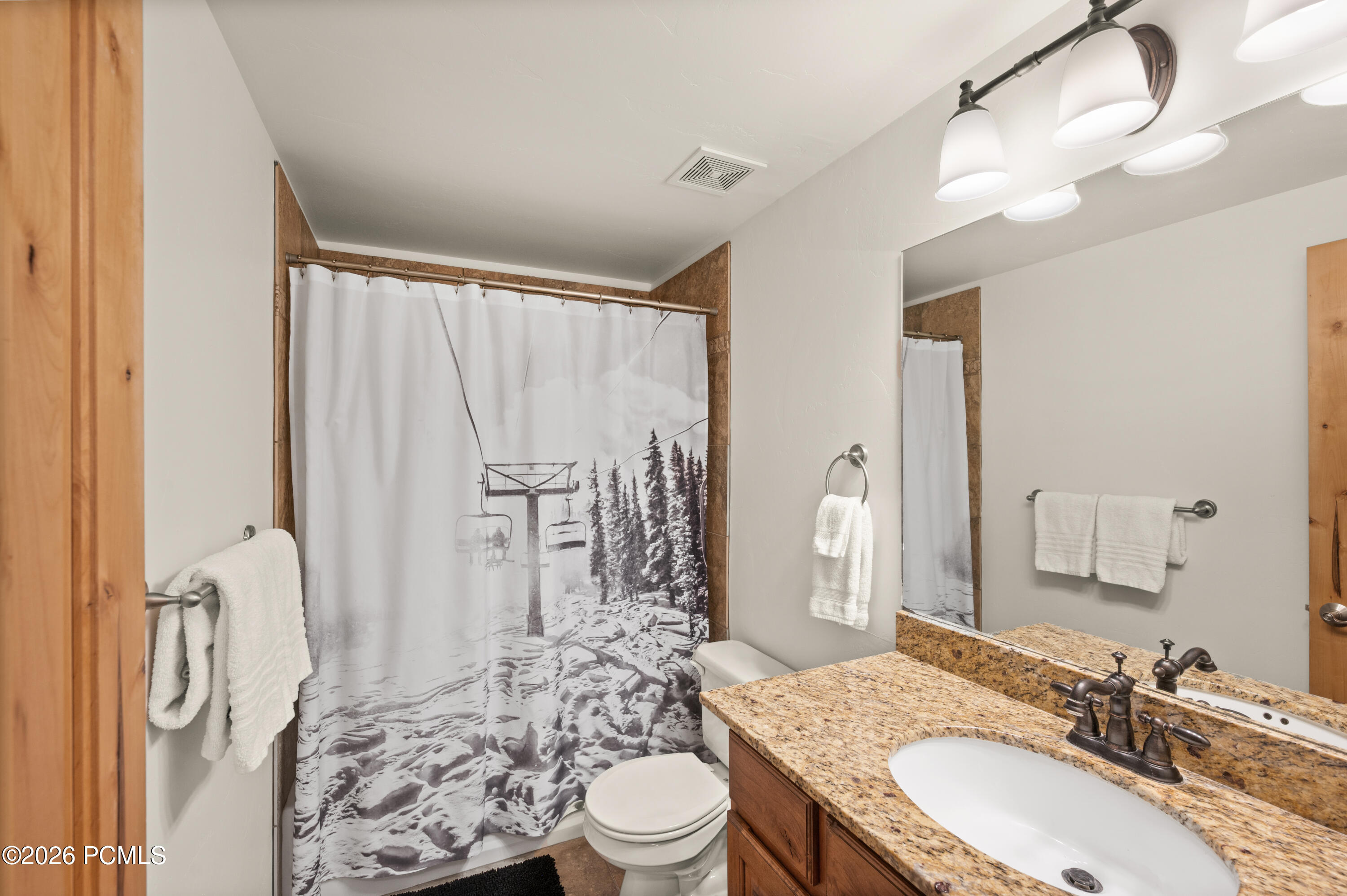 5569 N Oslo Lane 3402