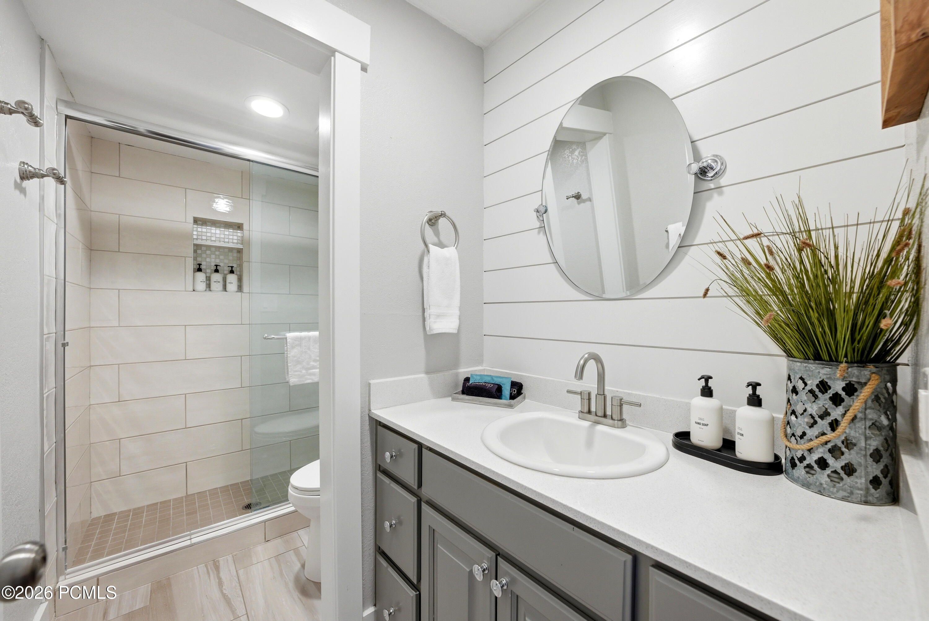 1530 Empire Avenue 304