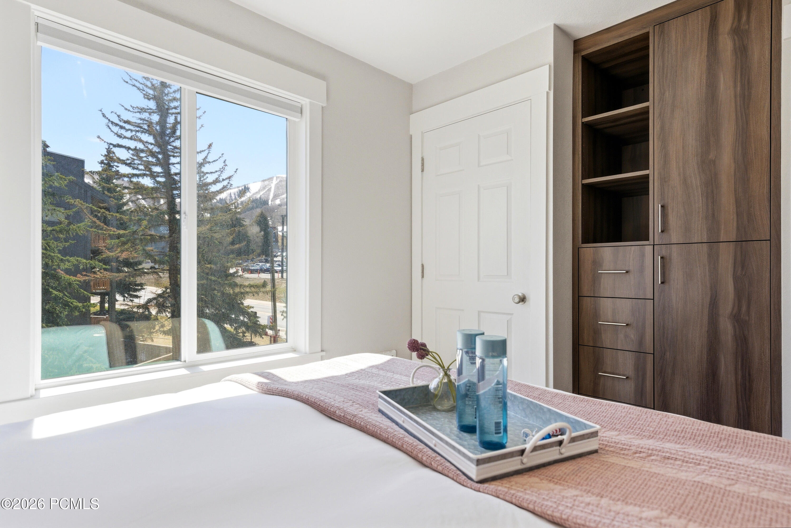 1530 Empire Avenue 304