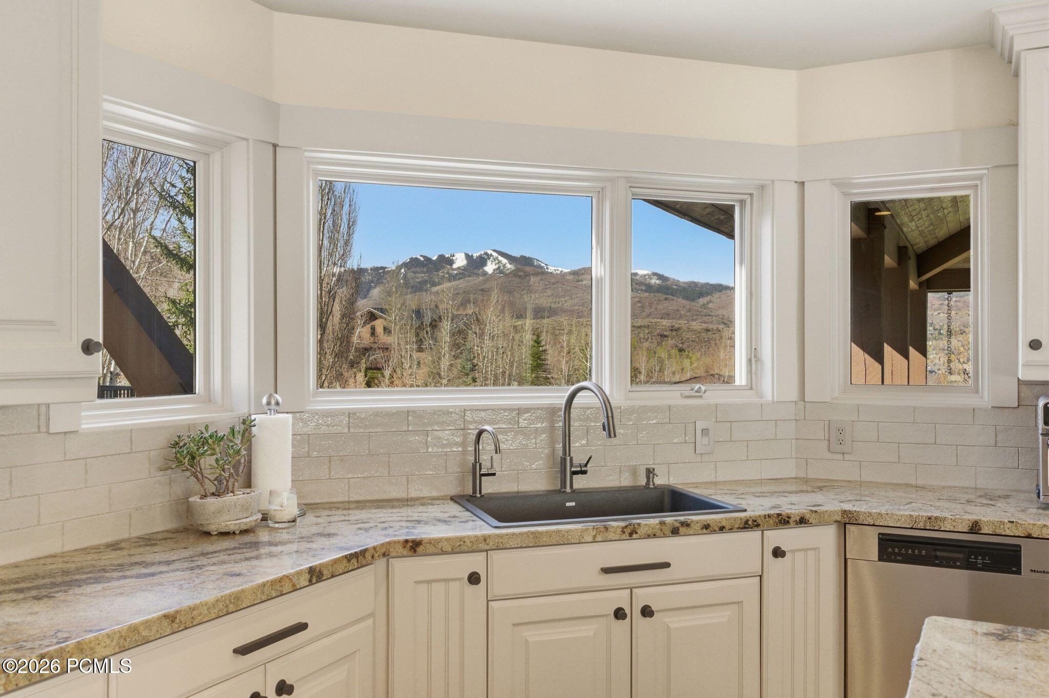 8782 N Sackett Drive