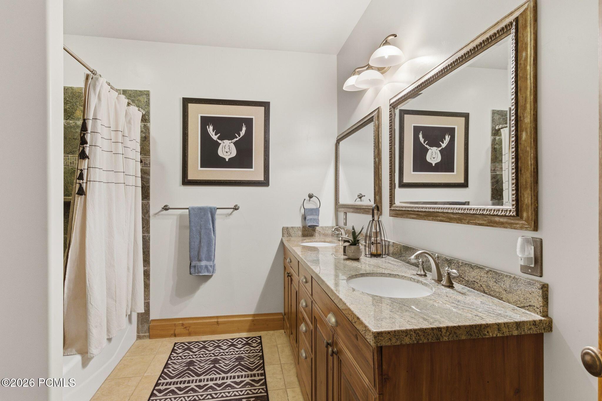 8782 N Sackett Drive